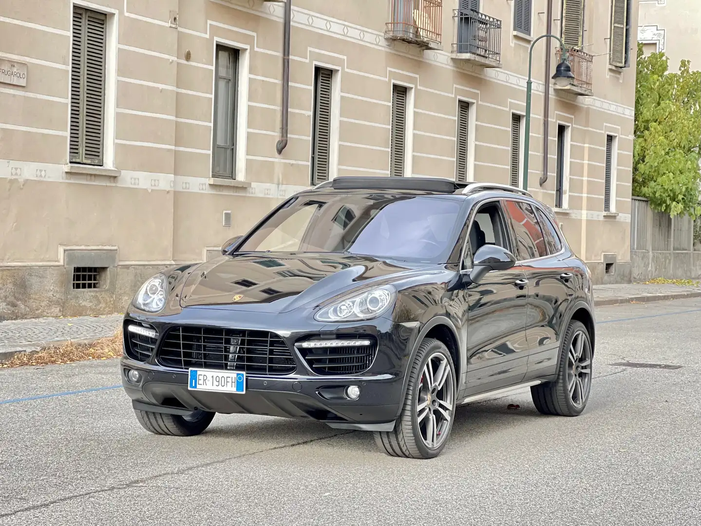 Porsche Cayenne 4.8 V8 Turbo 500cv Tiptronic KM CERT PORSCHE-1PROP Schwarz - 1