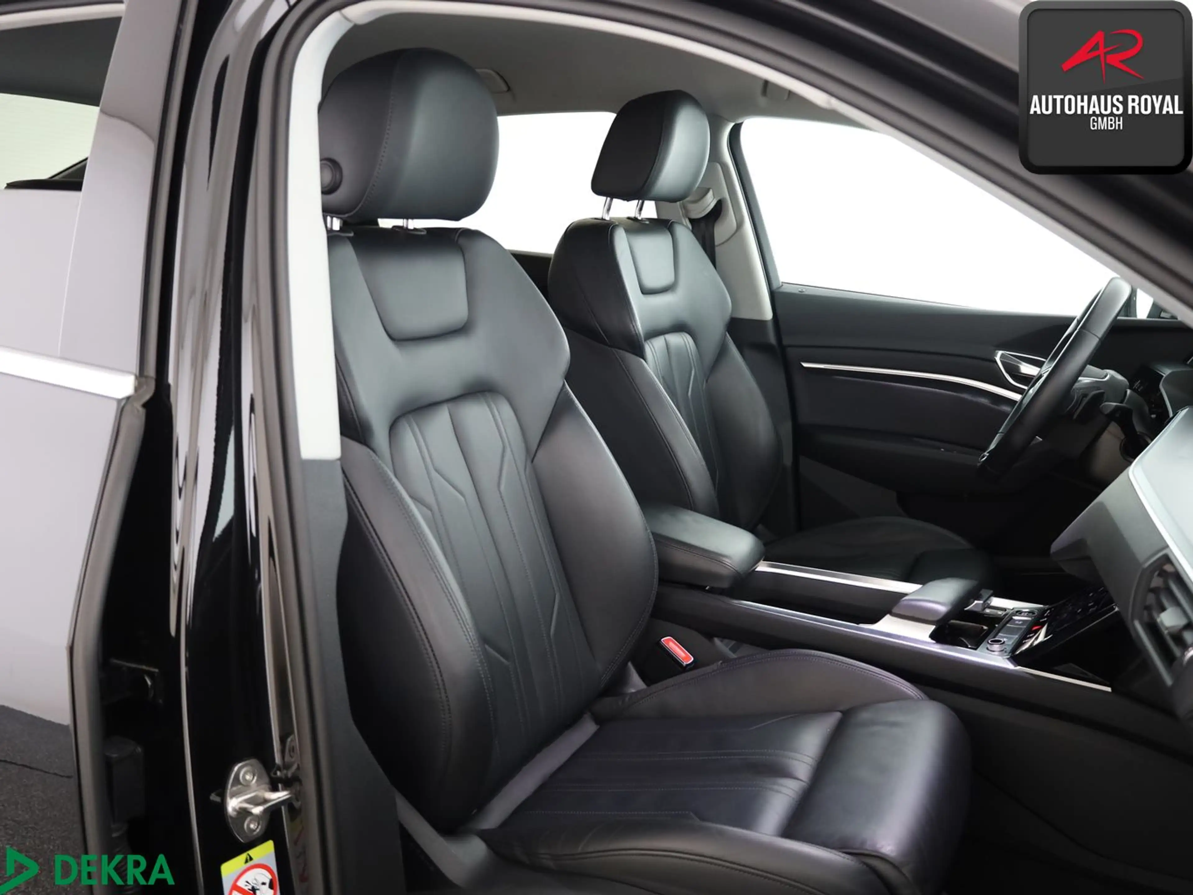 Audi e-tron Sportback 55 qu NACHTSICHT,MATRIX,KEYLESS — photo 11