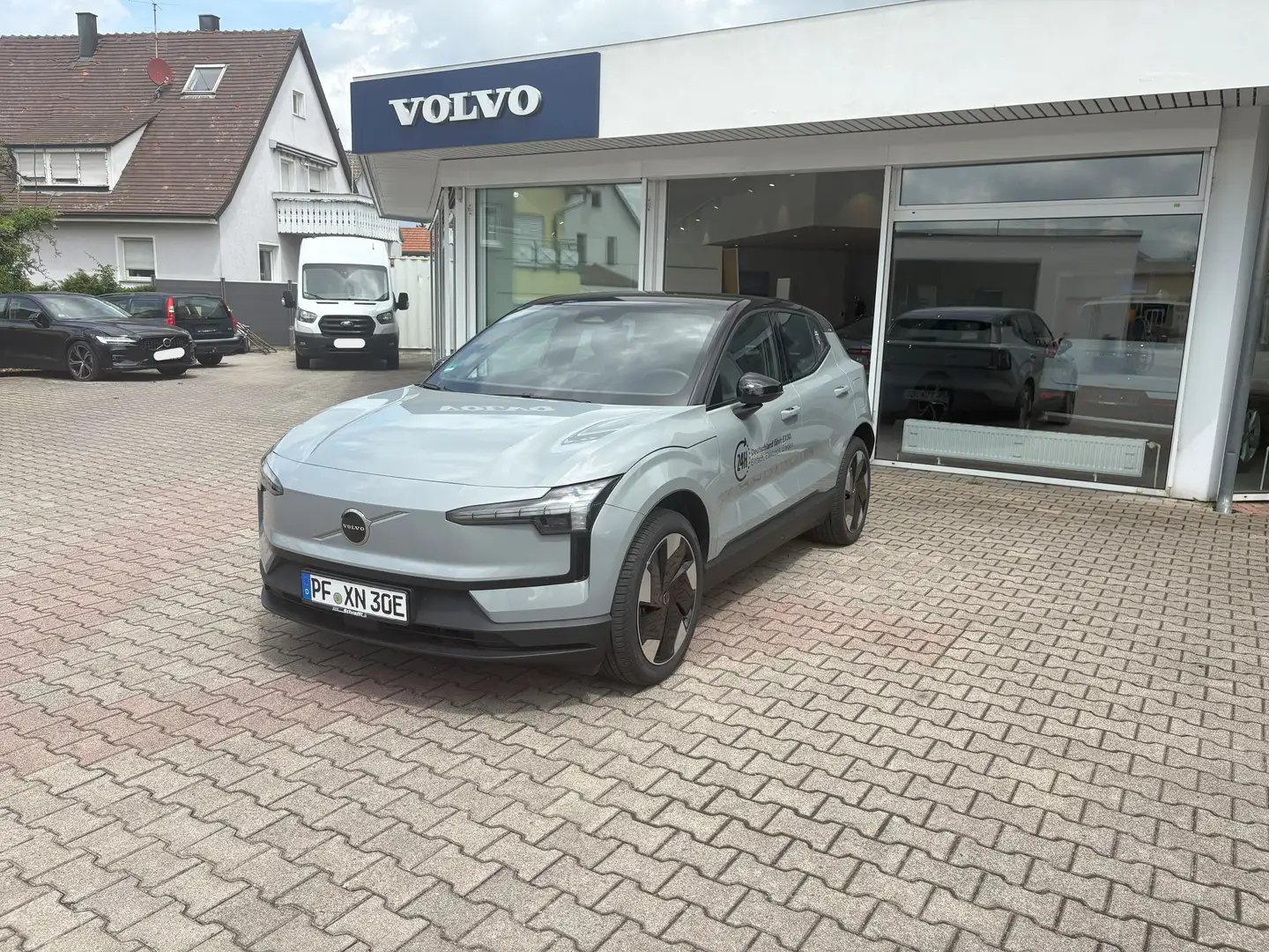 Volvo EX30 Plus Single Motor Extended Range Grigio - 1
