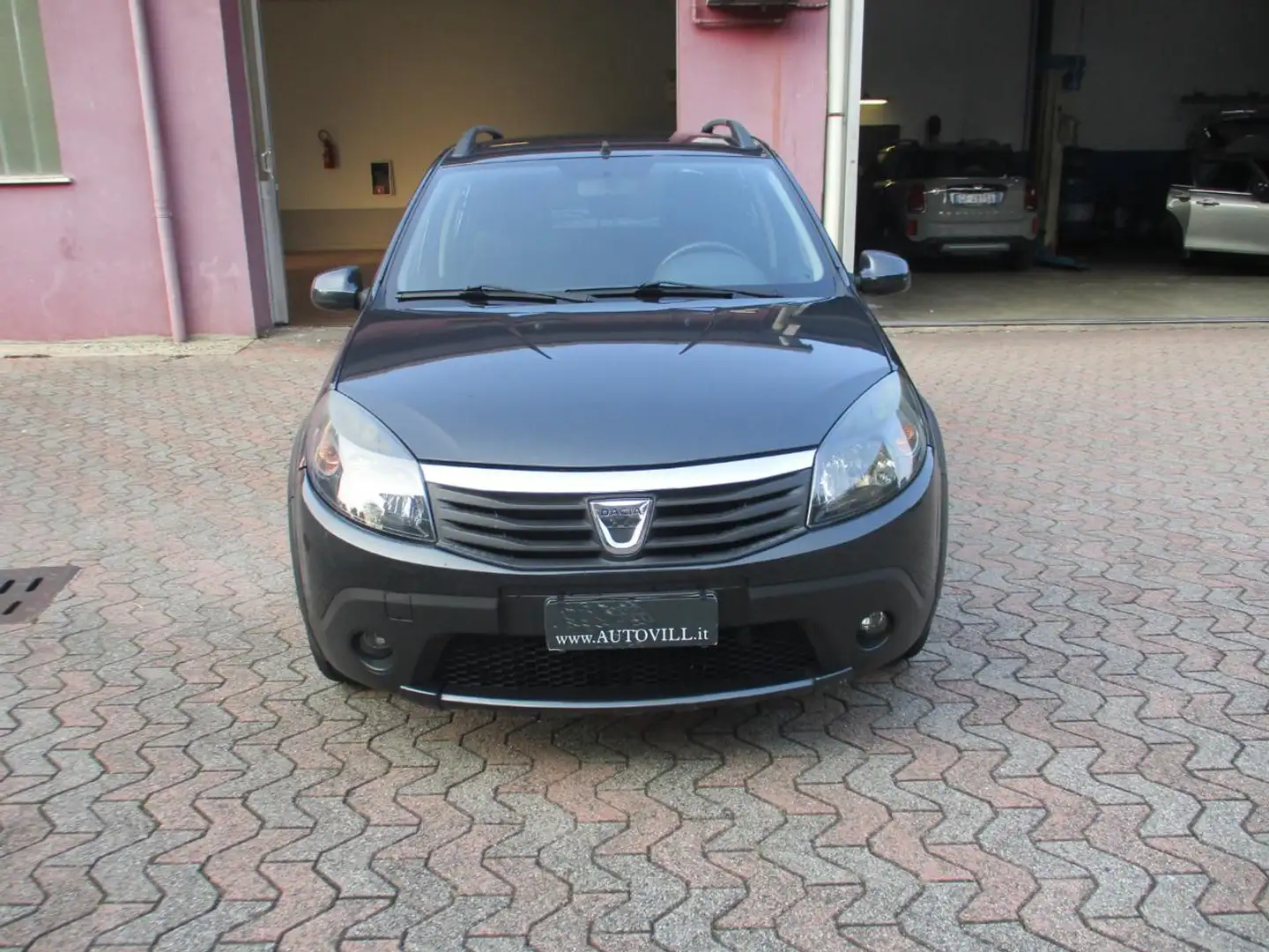 Dacia Sandero Stepway 1.6 8V GPL 85CV*GPL ORIGINALE FINO AL 2032 Grijs - 1