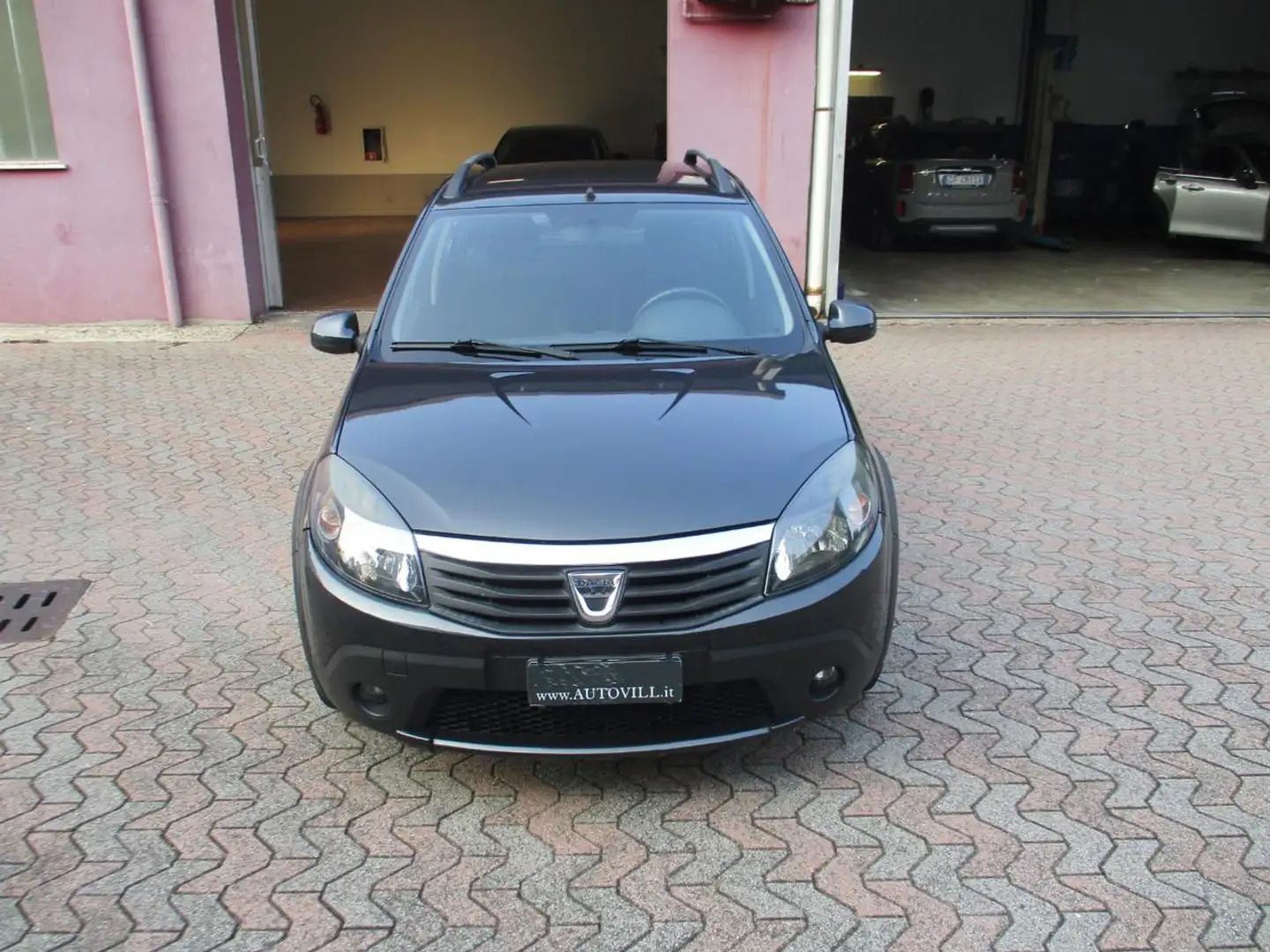 Dacia Sandero Stepway 1.6 8V GPL 85CV*GPL ORIGINALE FINO AL 2032 Grijs - 2