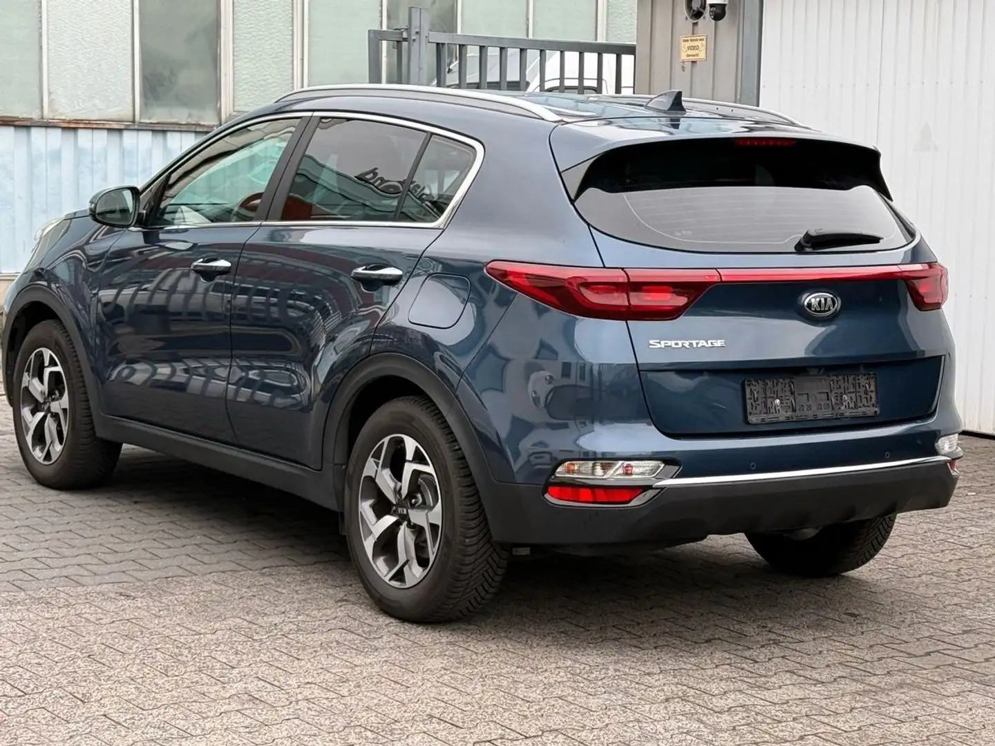 Kia Sportage 1.6 CRDi Vision 2WD Blu/Azzurro - 2