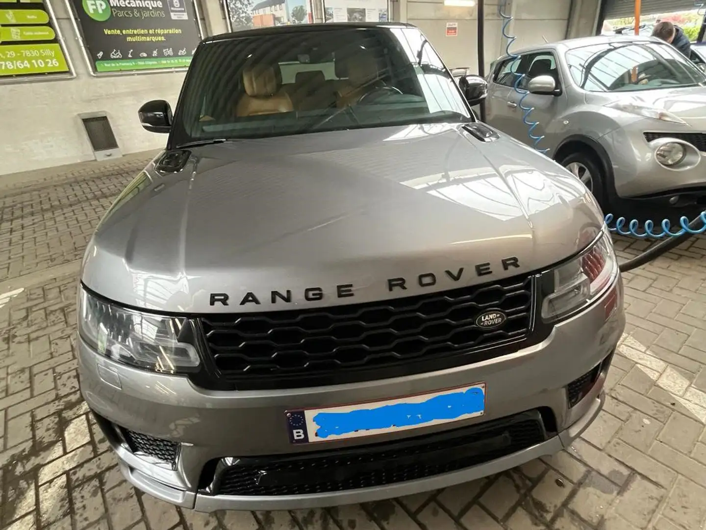 Land Rover Range Rover Sport 3.0 TD6 D300 HSE DYNAMIQUE Grijs - 1