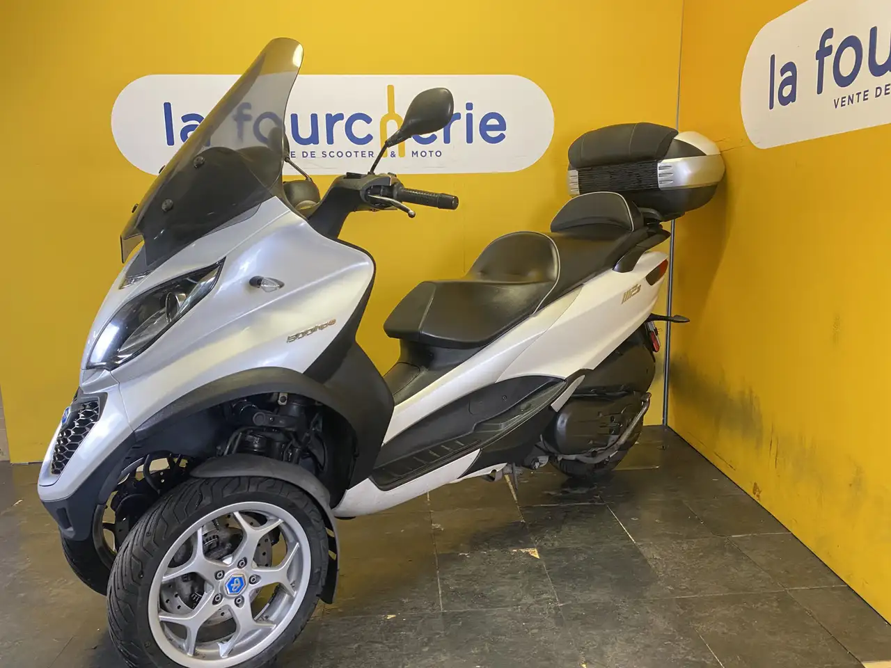 Piaggio MP3 500