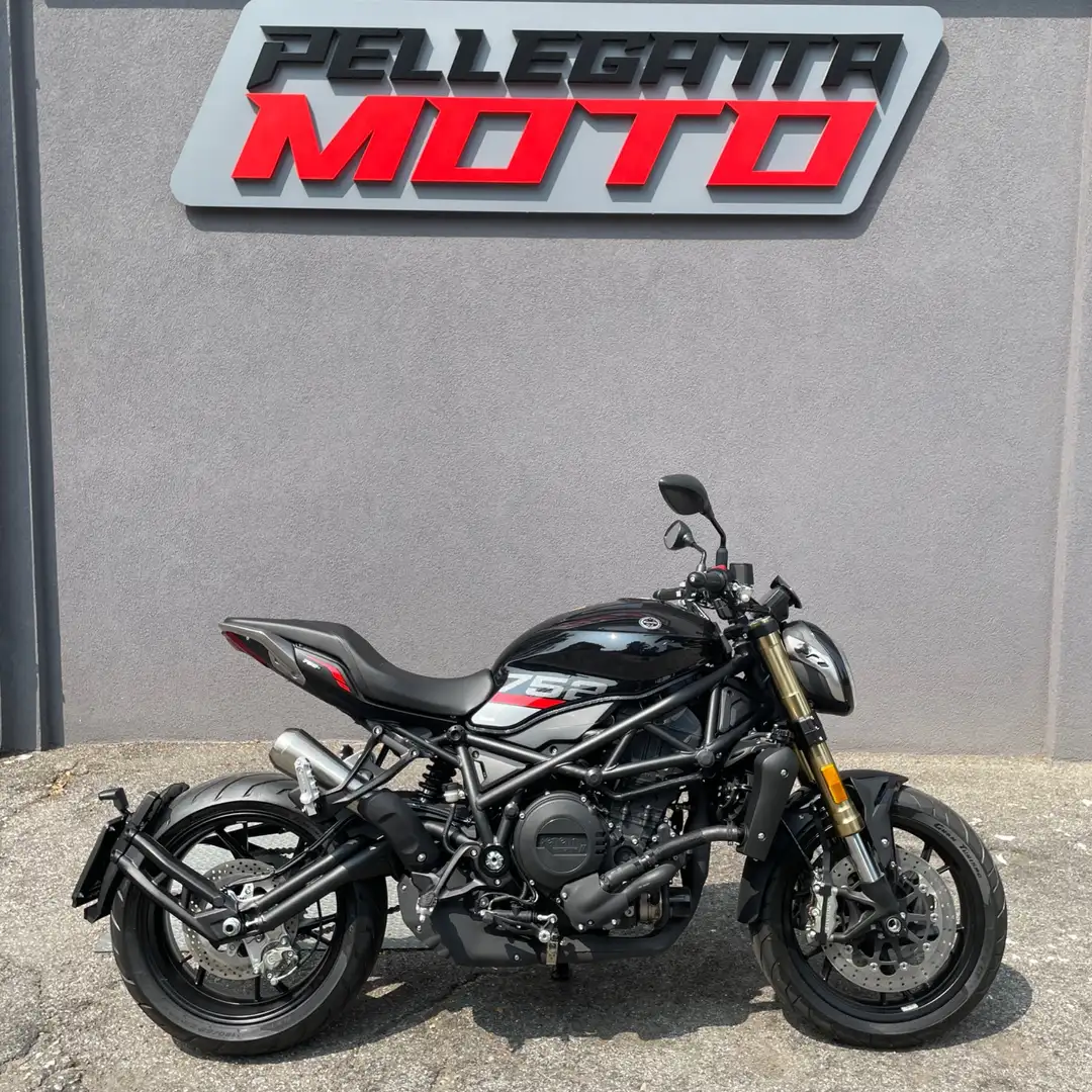 Benelli 752 S - 1