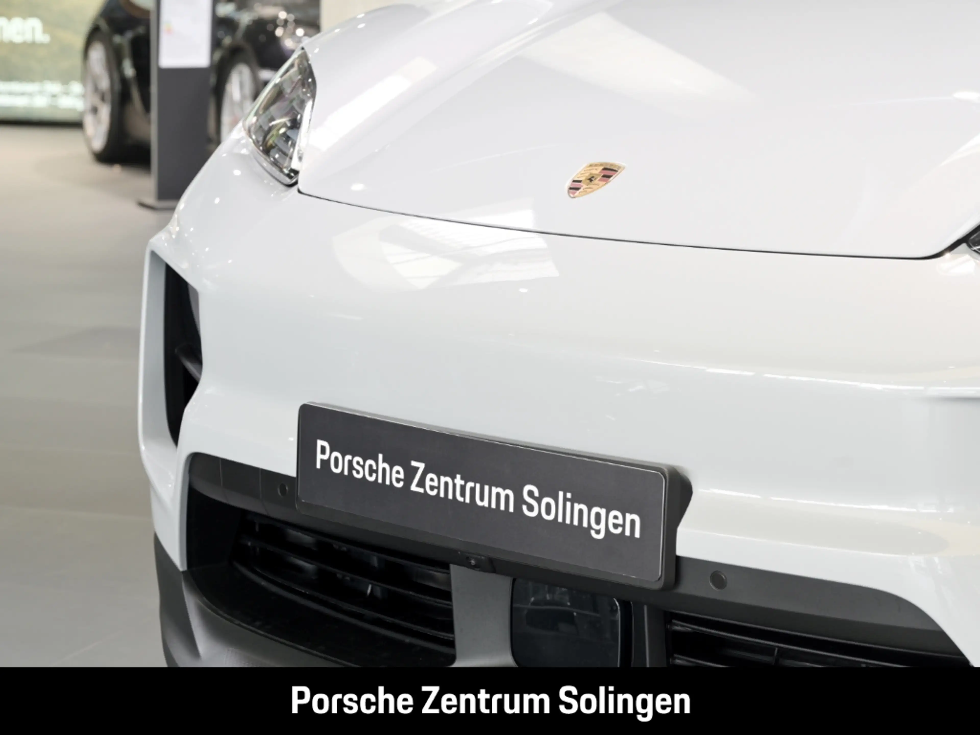 Porsche Macan Electric PANO LUFT BOSE HEAD-UP MATRIX — photo 7