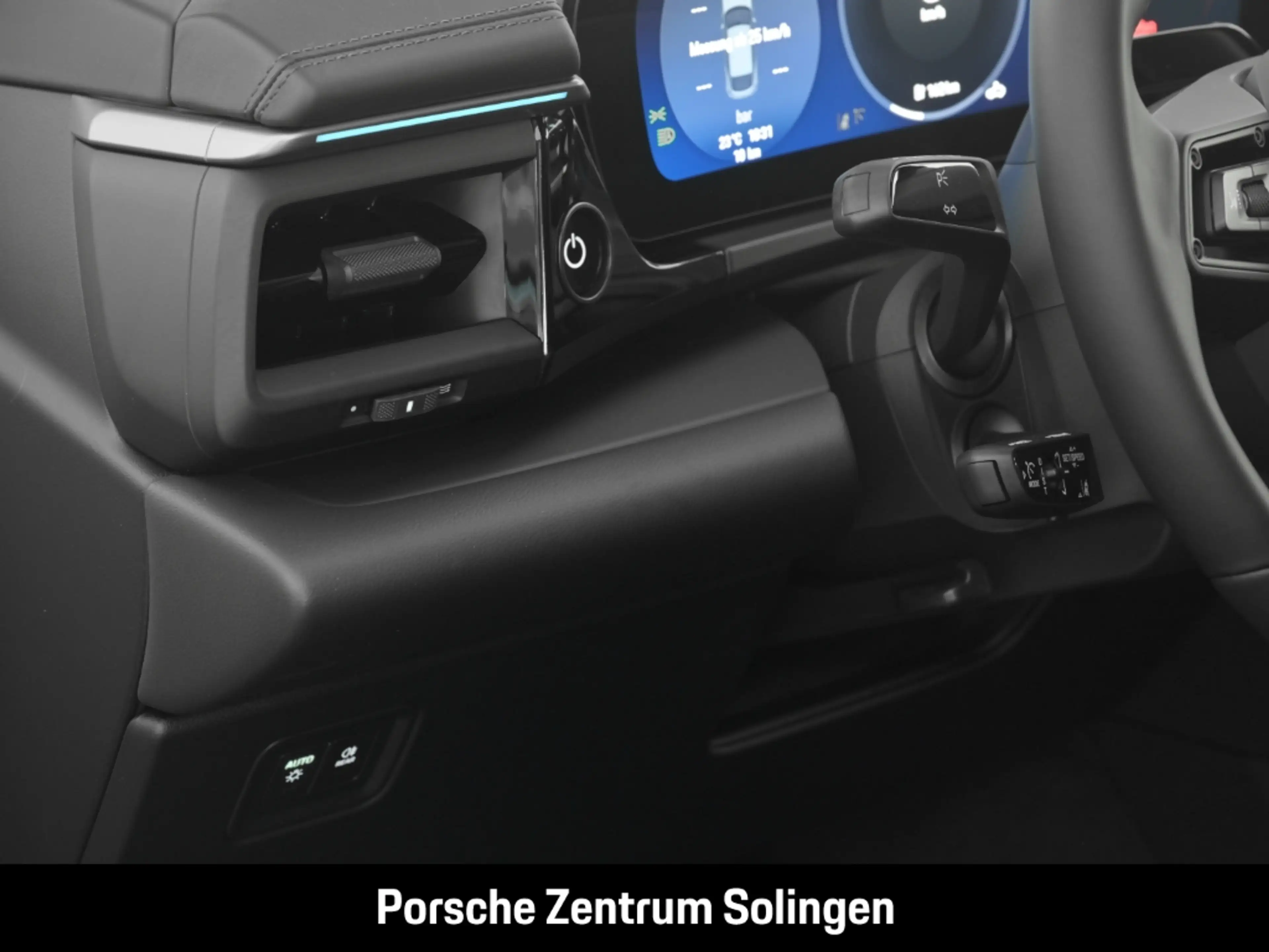 Porsche Macan Electric PANO LUFT BOSE HEAD-UP MATRIX — photo 12