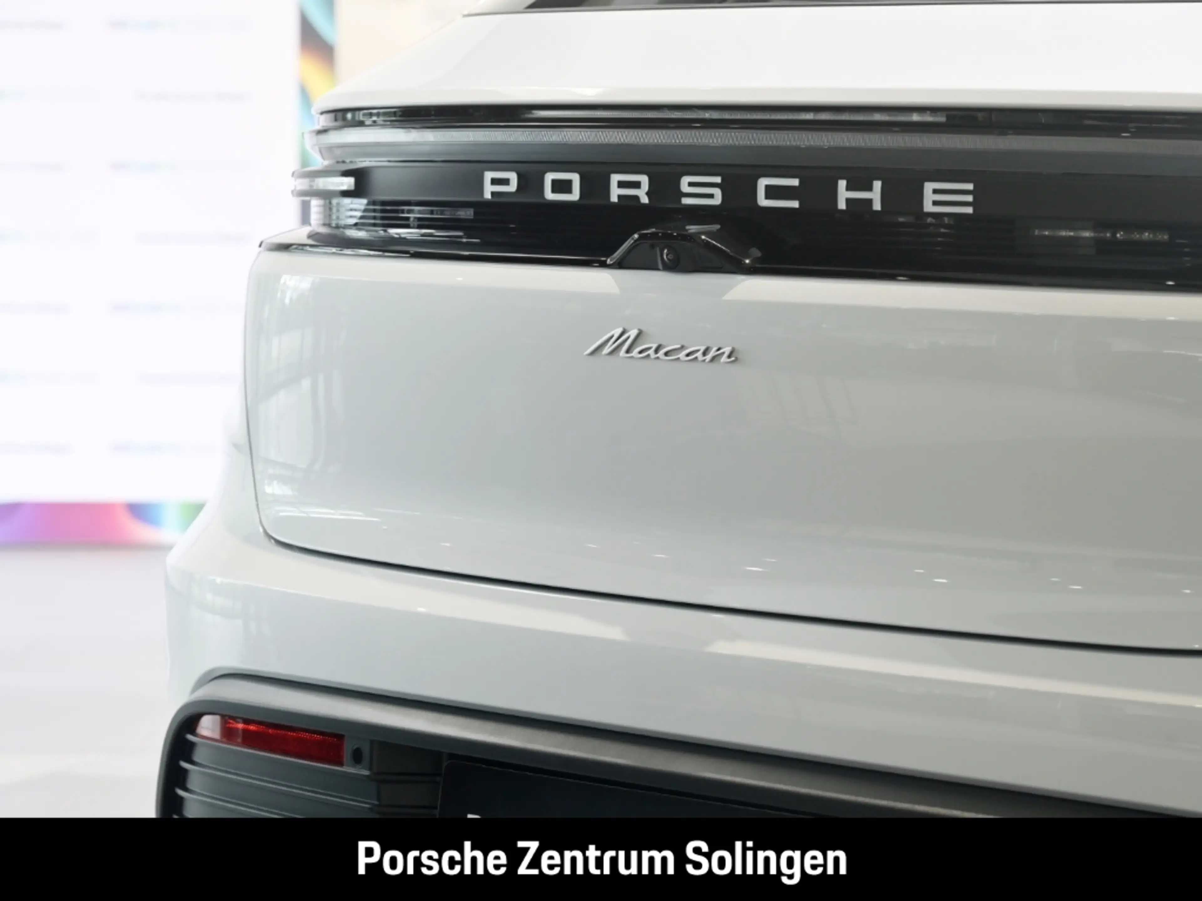 Porsche Macan Electric PANO LUFT BOSE HEAD-UP MATRIX — photo 8