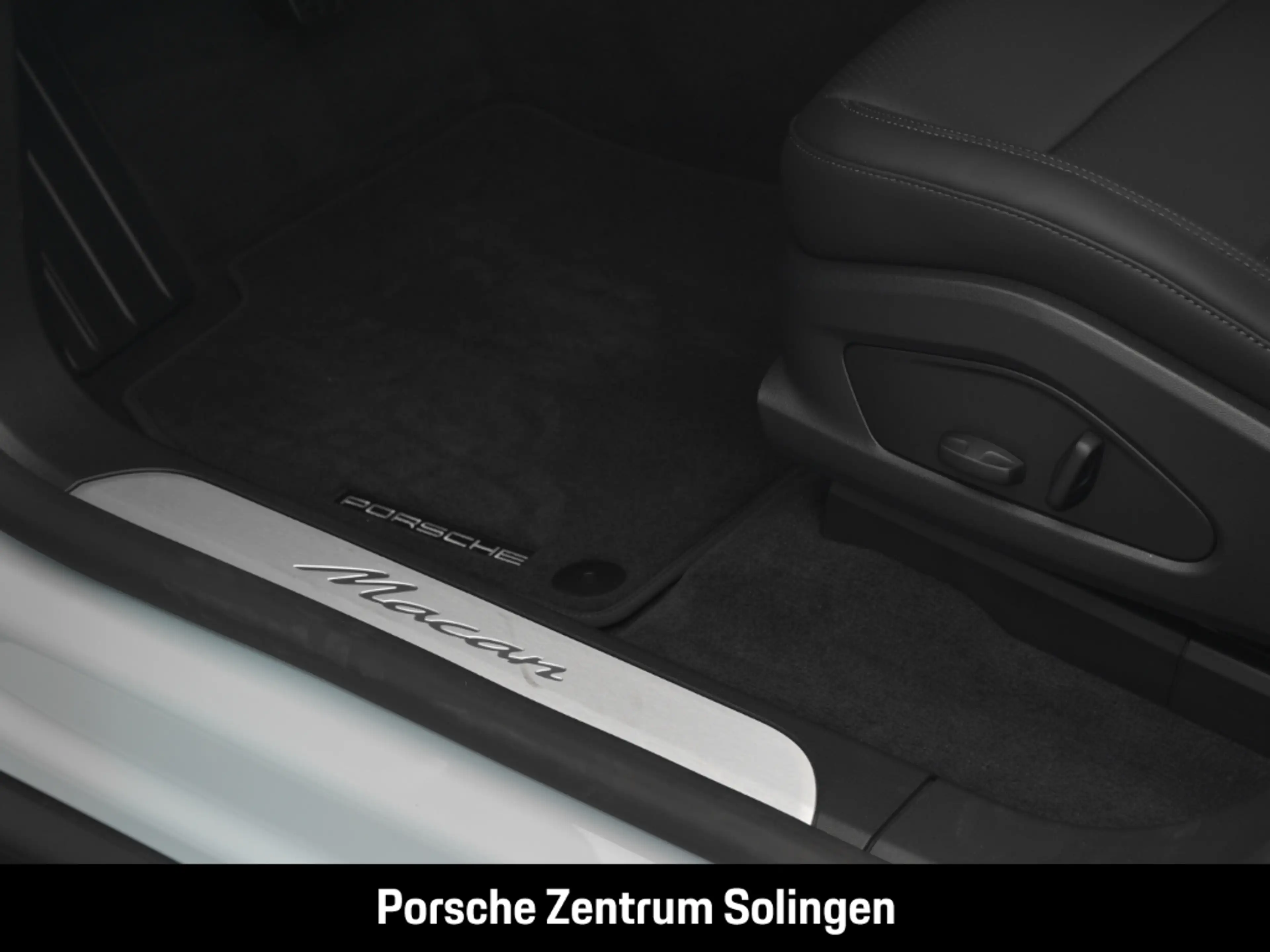 Porsche Macan Electric PANO LUFT BOSE HEAD-UP MATRIX — photo 14
