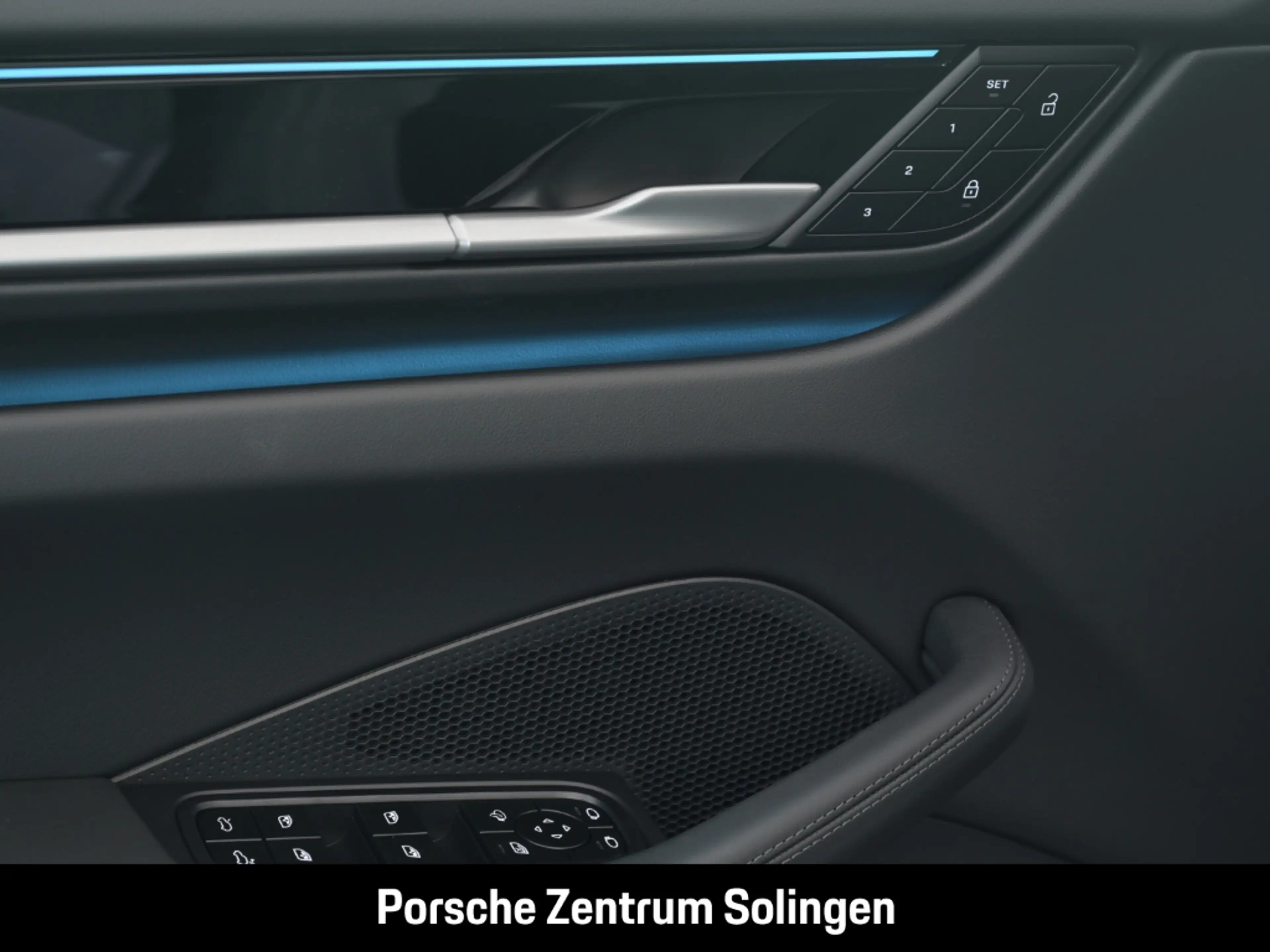 Porsche Macan Electric PANO LUFT BOSE HEAD-UP MATRIX — photo 13