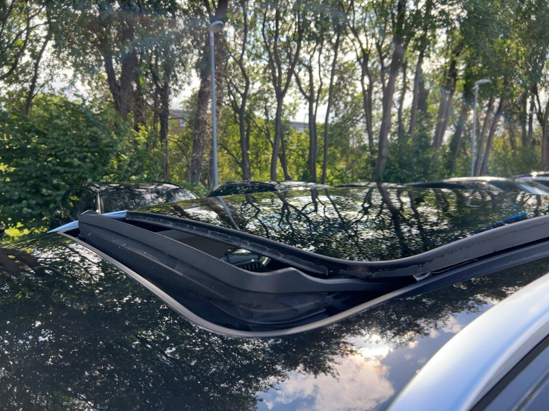 Skoda Superb Combi 2.0 TDI DSG 4x4 L&K AHK Panorama — photo 13