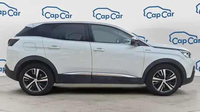 Peugeot 3008 view 4
