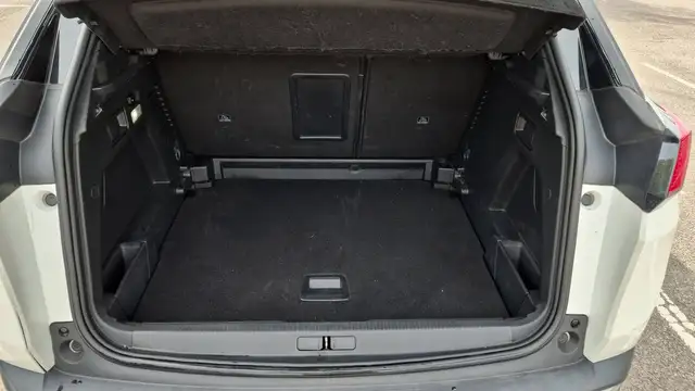 Peugeot 3008 view 14