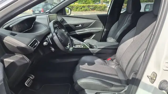 Peugeot 3008 view 26