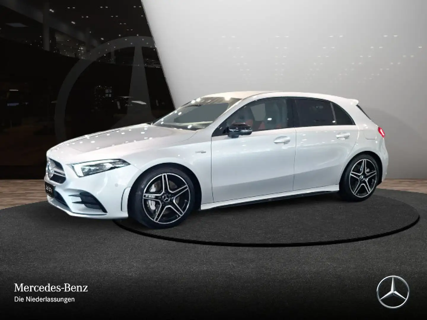Mercedes-Benz A 35 AMG A 35 4M Kompakt AMG+360°+MULTIBEAM+STHZG+FAHRASS Plateado - 2