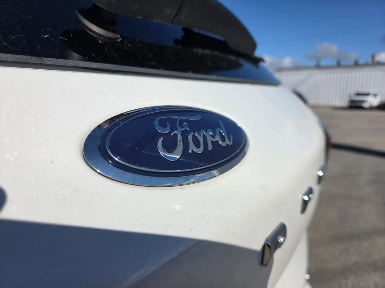 Ford Escape снимка Ford Escape