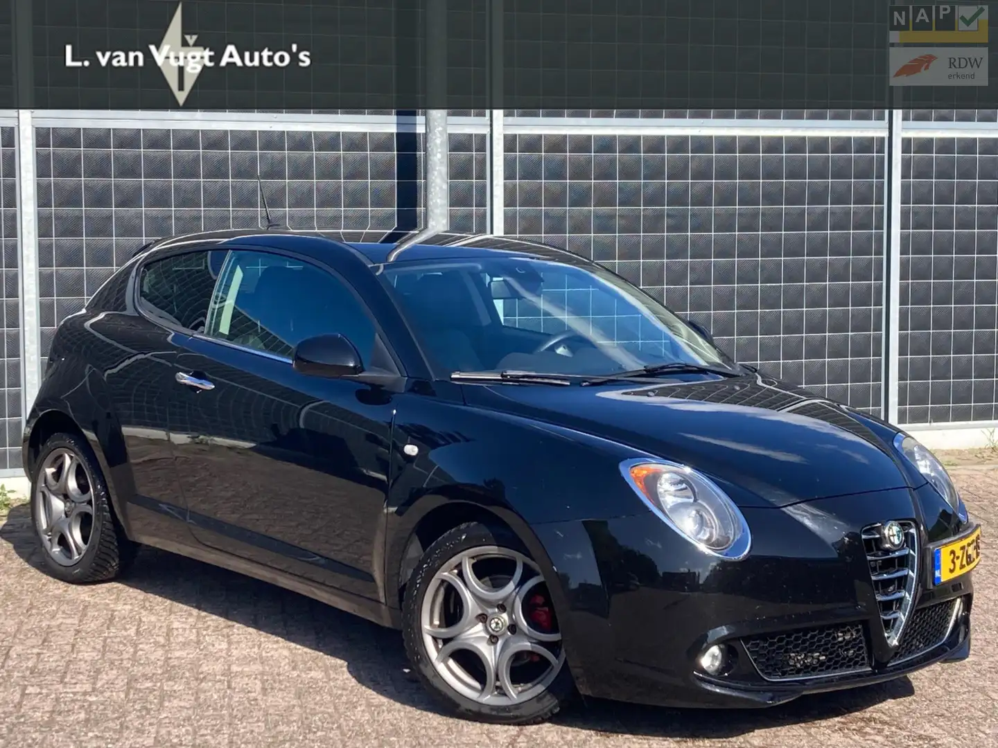Alfa Romeo MiTo 1.3 JTDm ECO Esclusivo Zwart - 1