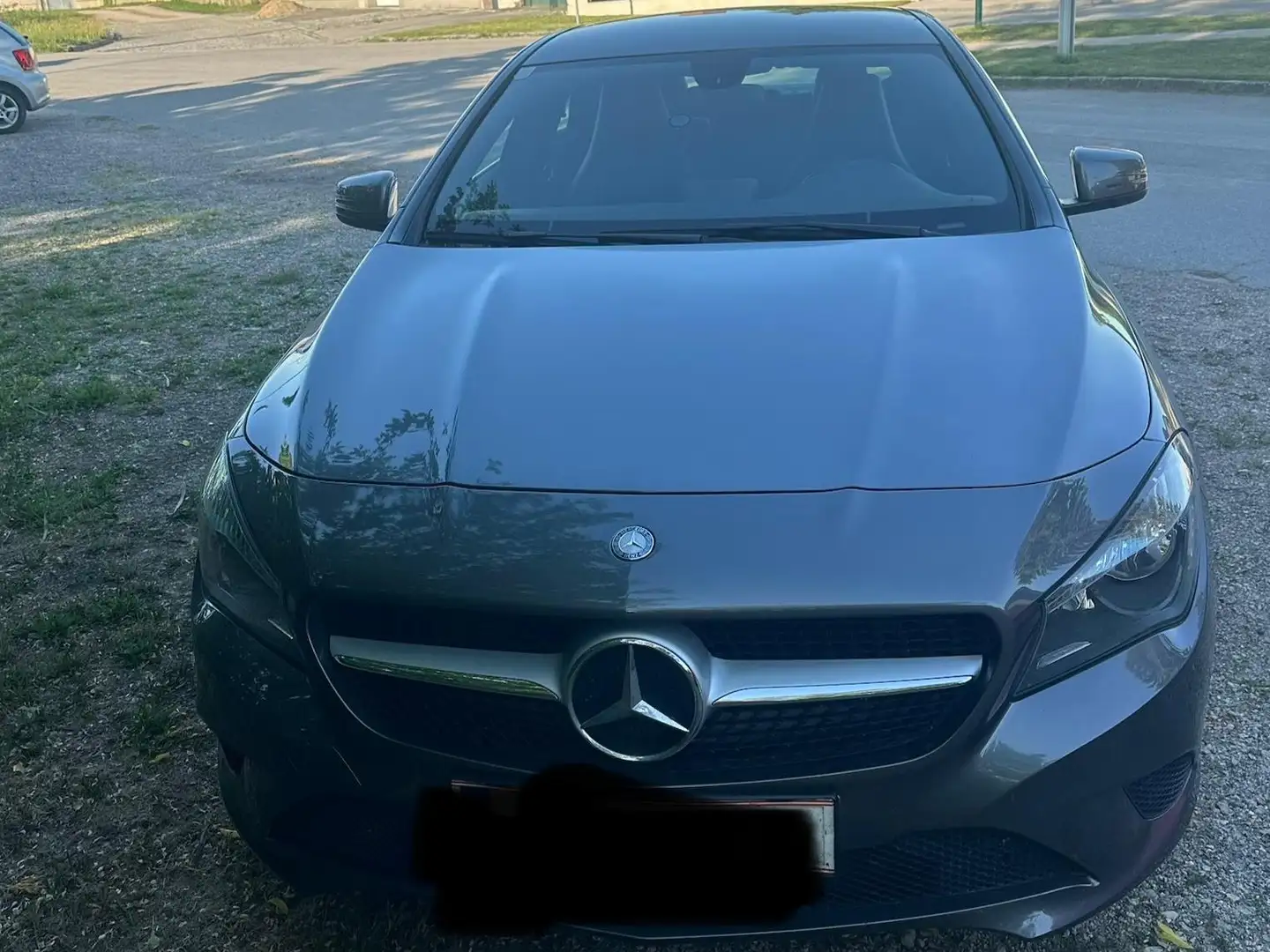 Mercedes-Benz CLA 220 CLA 220 CDI Aut. Grau - 1
