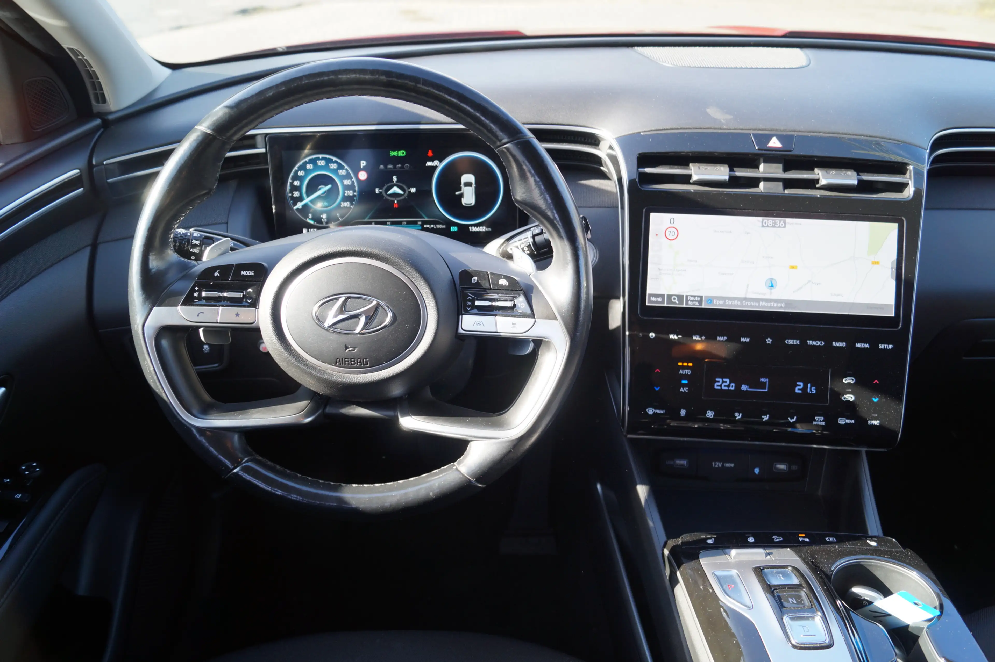 Hyundai TUCSON 1.6CRDI AUT-STANDHEIZUNG-AHK-MOTOR DEFEKT — photo 10