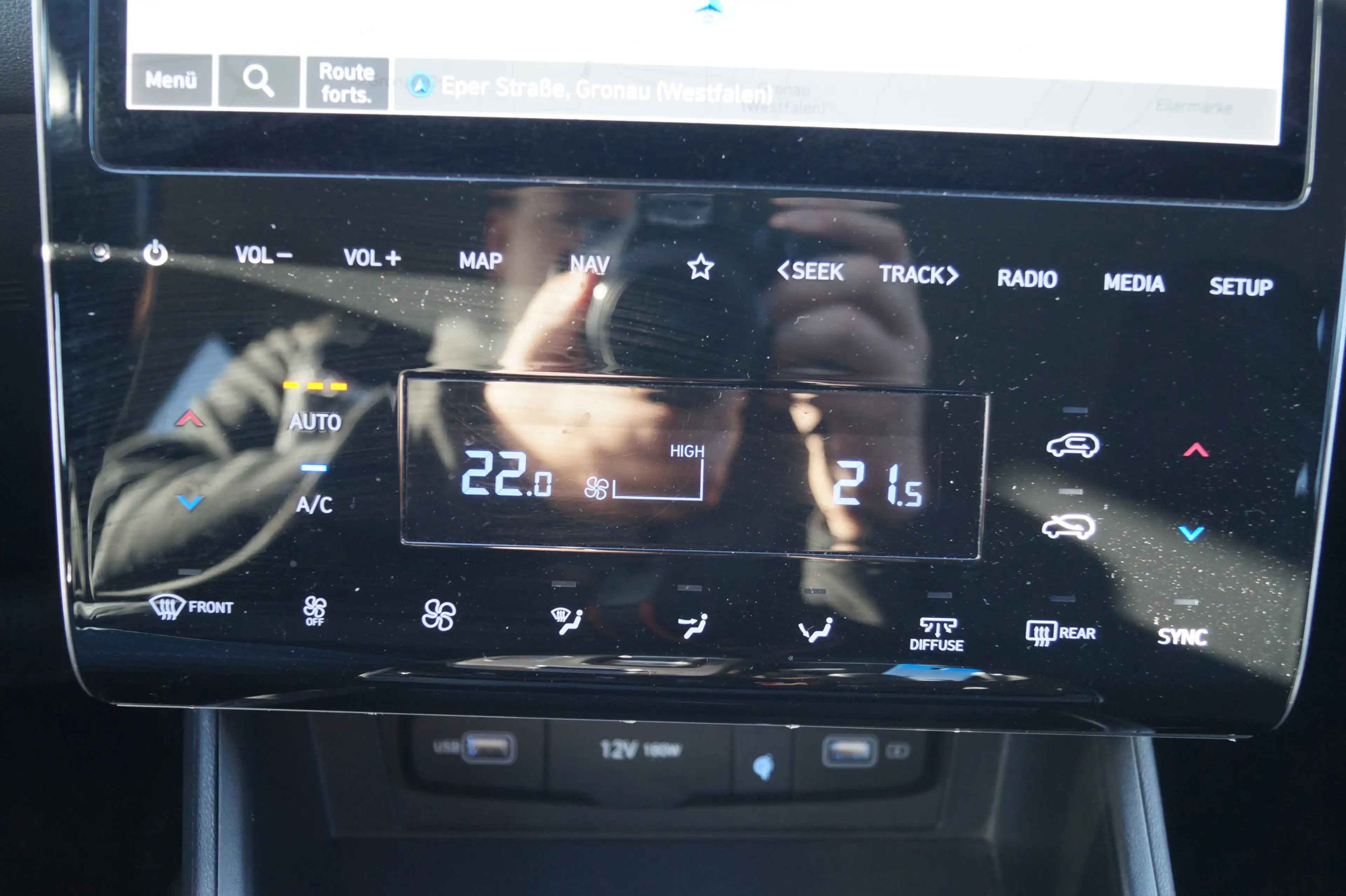 Hyundai TUCSON 1.6CRDI AUT-STANDHEIZUNG-AHK-MOTOR DEFEKT — photo 18