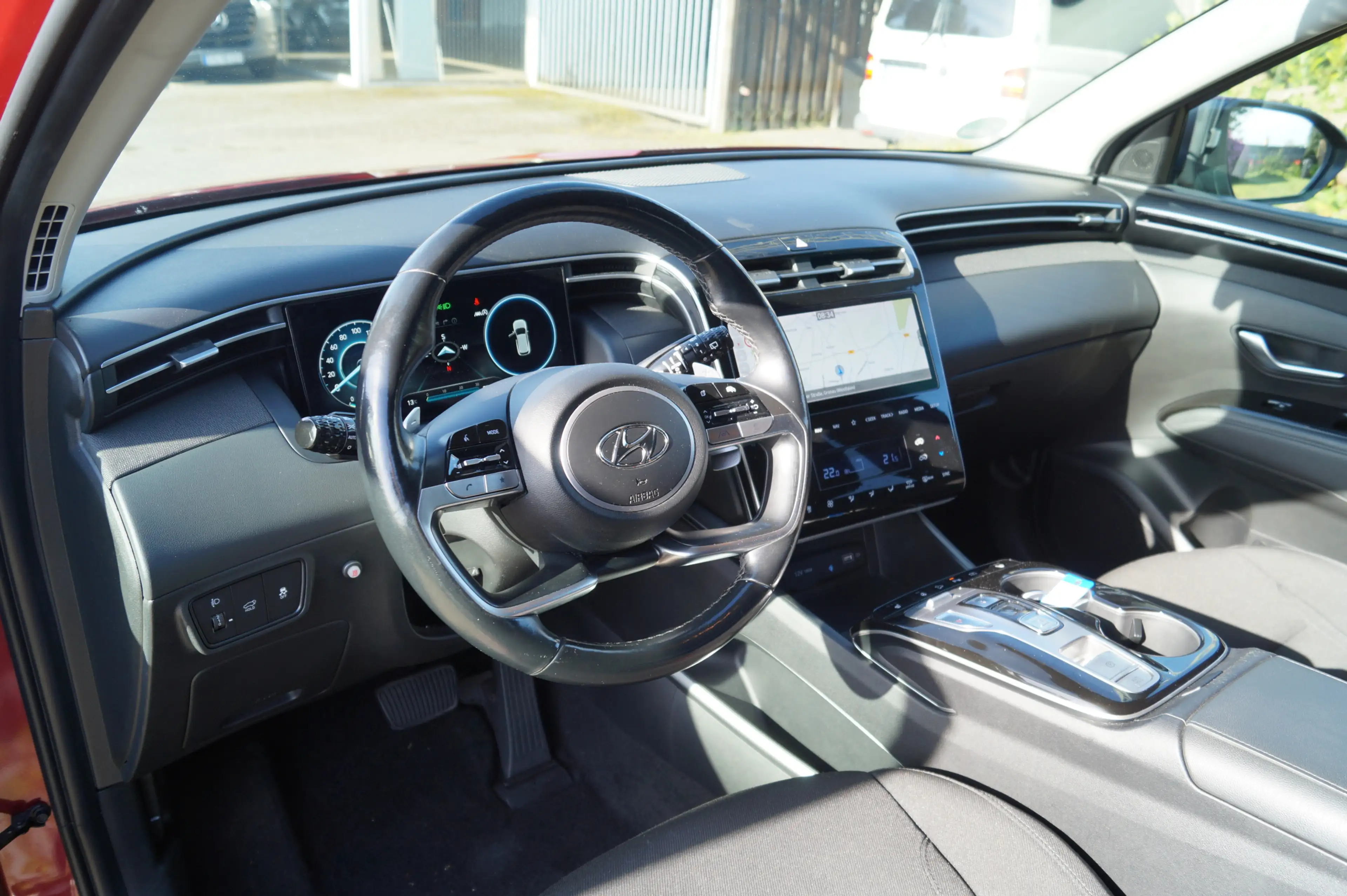 Hyundai TUCSON 1.6CRDI AUT-STANDHEIZUNG-AHK-MOTOR DEFEKT — photo 11