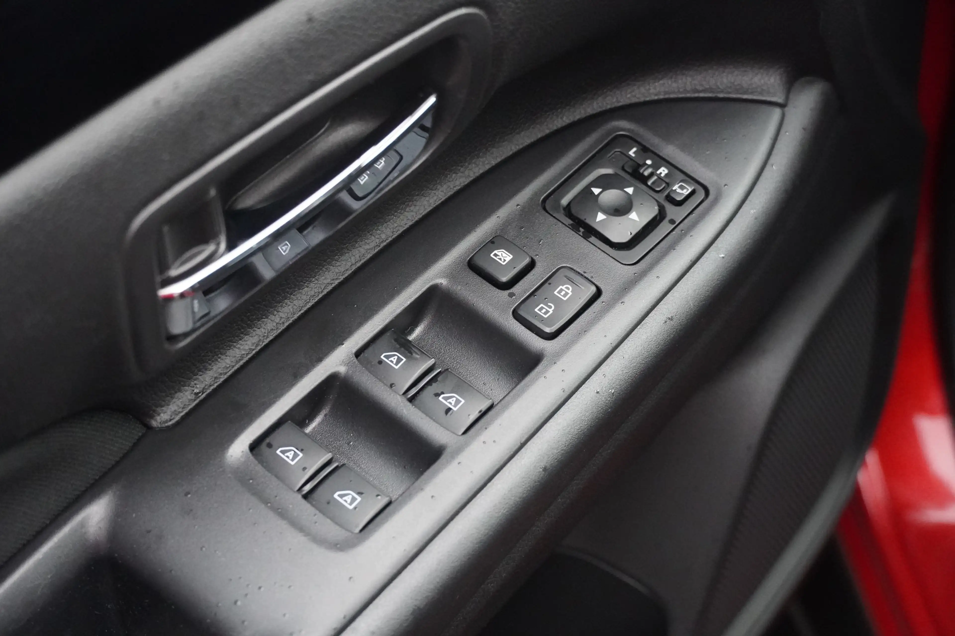 Mitsubishi Outlander 2.0 MIVEC LED Navi Kamera AHK Tempomat — photo 13
