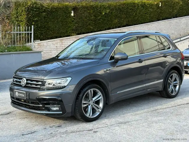 Volkswagen Tiguan 2.0 TDI Sport BMT R-LINE