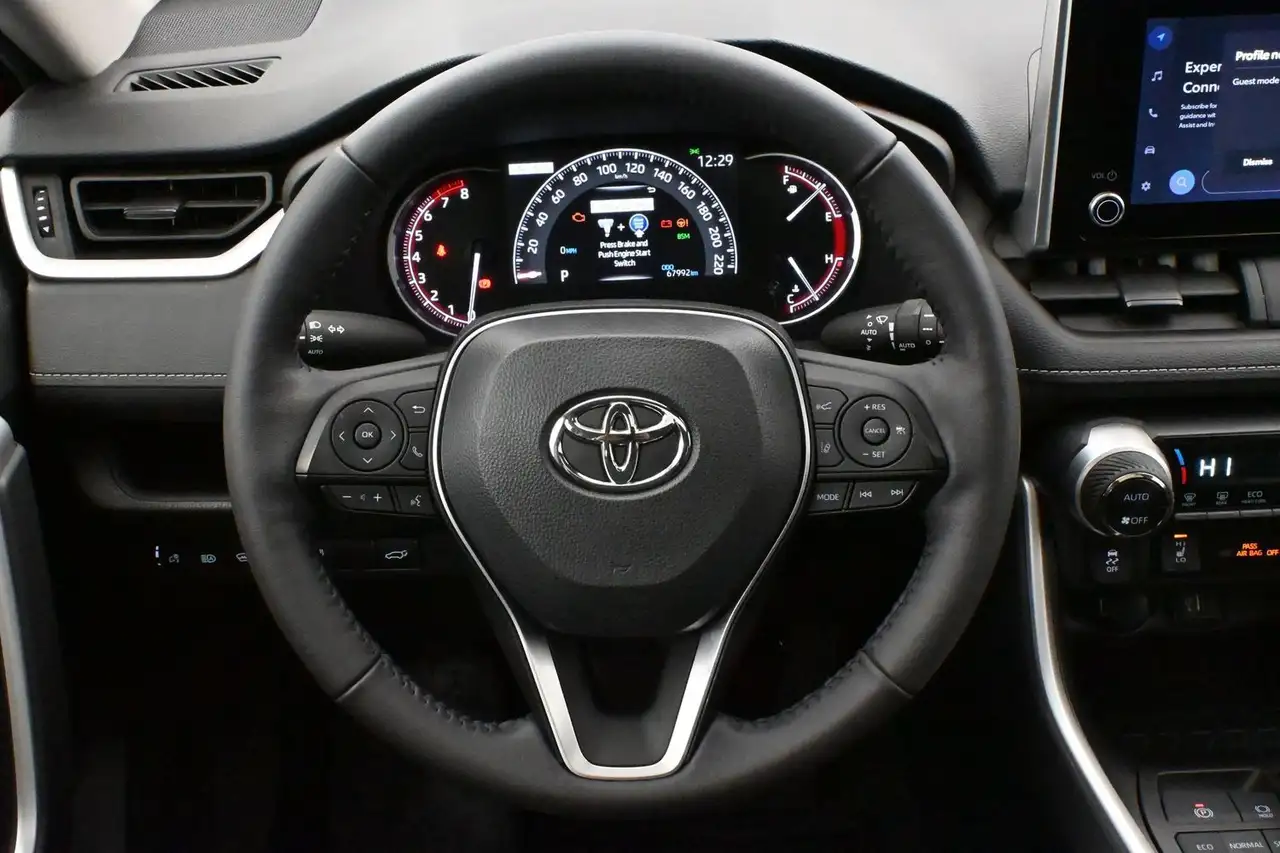 Toyota RAV 4 снимка Toyota RAV 4