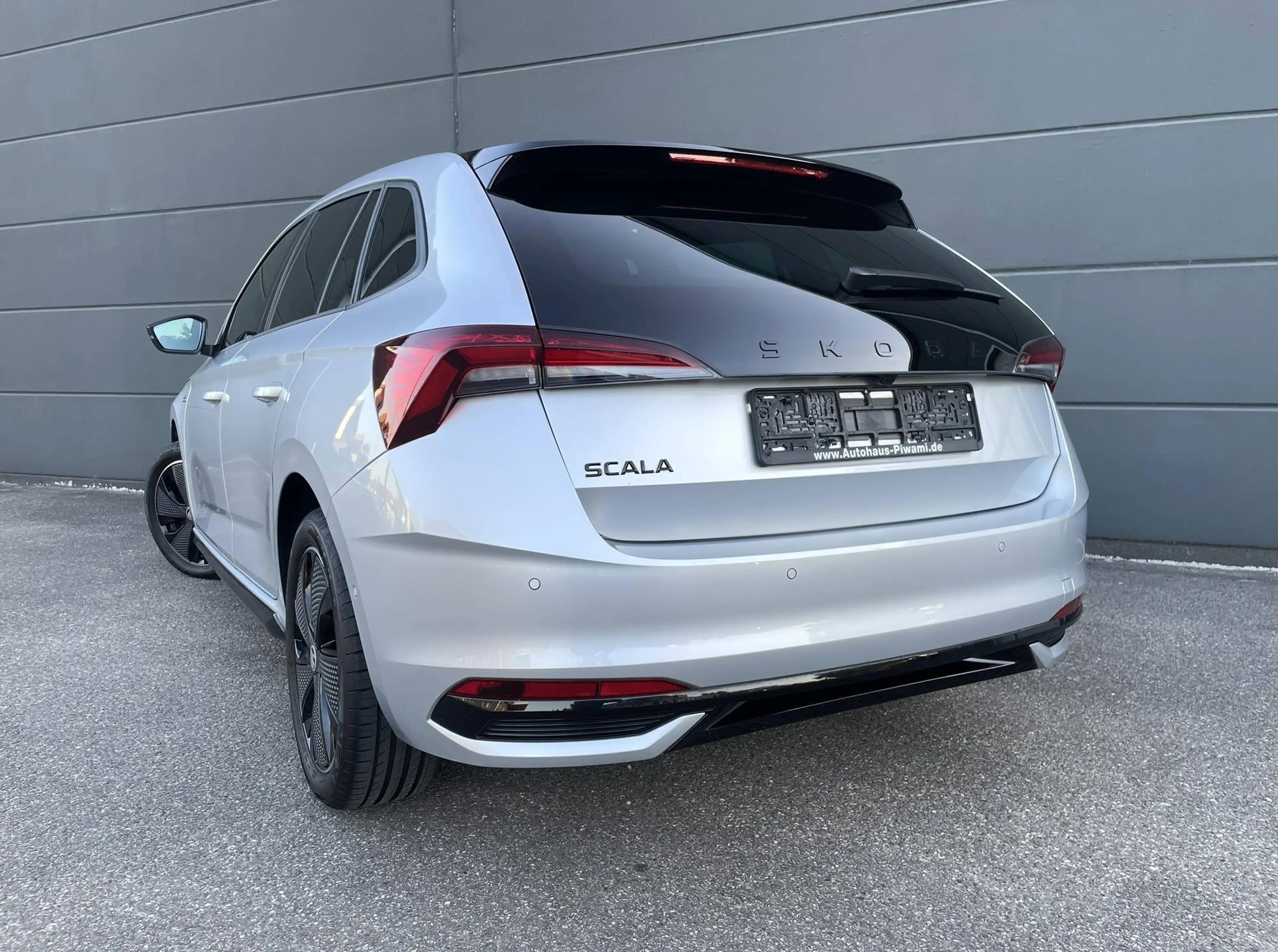 Skoda Scala 1.5 TSI DSG Monte Carlo Panoramadach Virtual Cockpit Kessy — photo 6