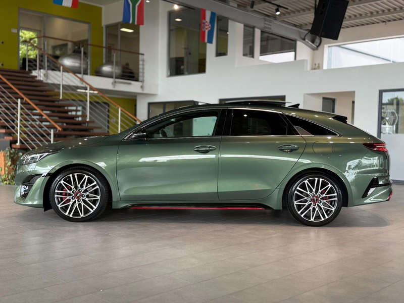 Kia ProCeed / pro_cee'd ProCeed GT*1.Hand*Pano*Memory*ACC*LHZ*JBL* — photo 2