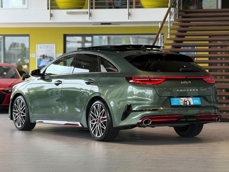 Kia ProCeed / pro_cee'd ProCeed GT*1.Hand*Pano*Memory*ACC*LHZ*JBL* — photo 3