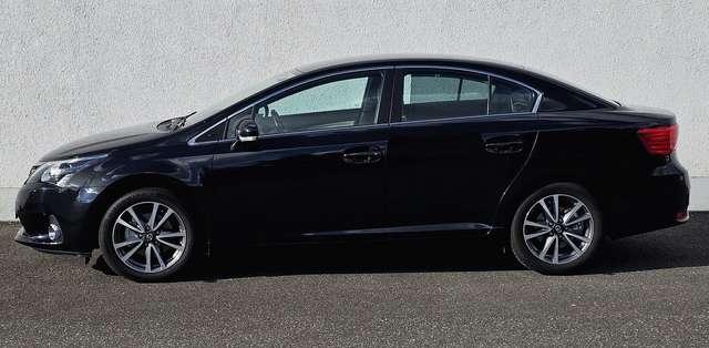 Toyota Avensis Executive Automatik Navi Leder Xenon Kamera PDC