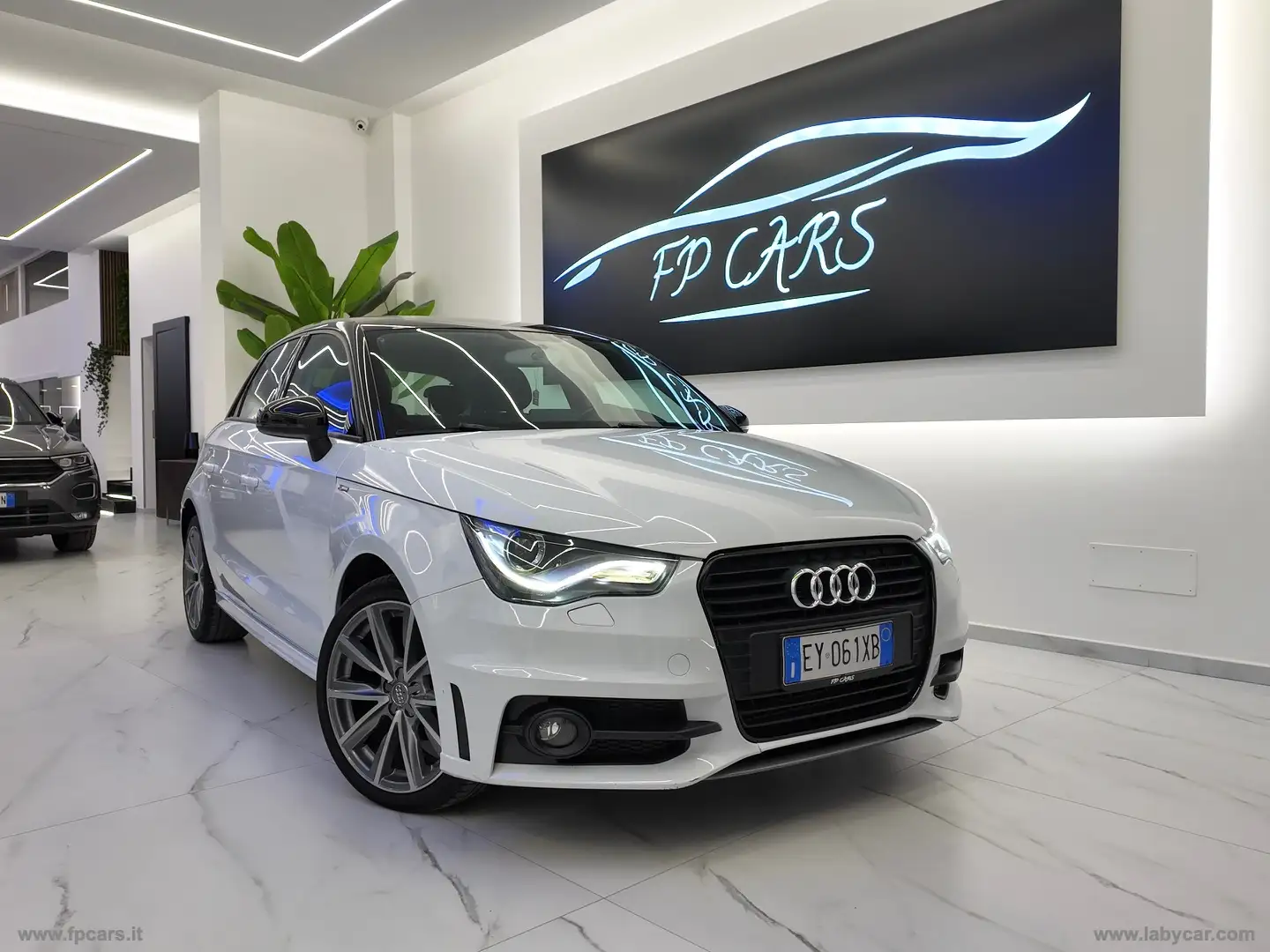 Audi A1 SPB 1.6 TDI S line edition BI COLOR Blanc - 1