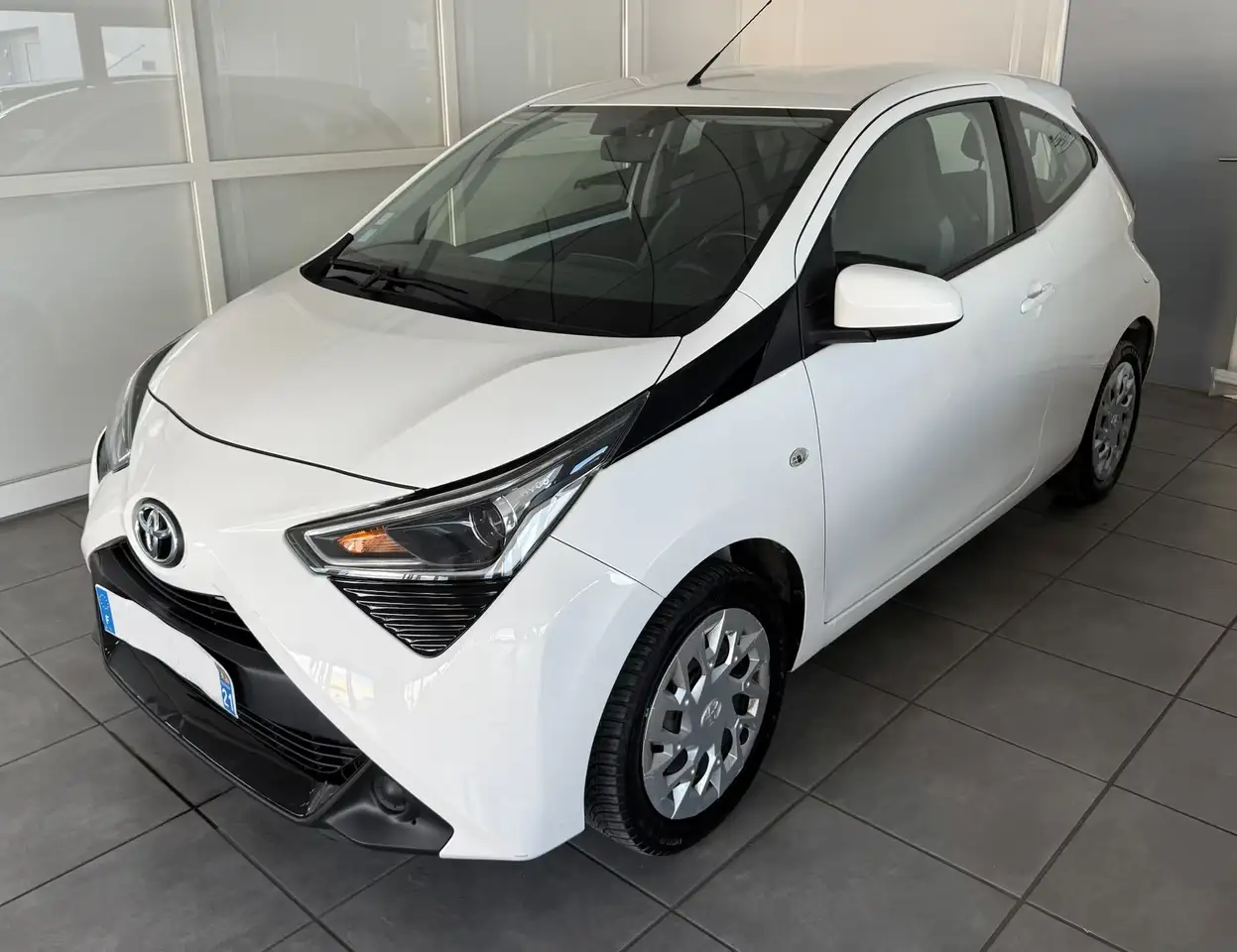 Toyota Aygo 1.0 VVT-i x-play