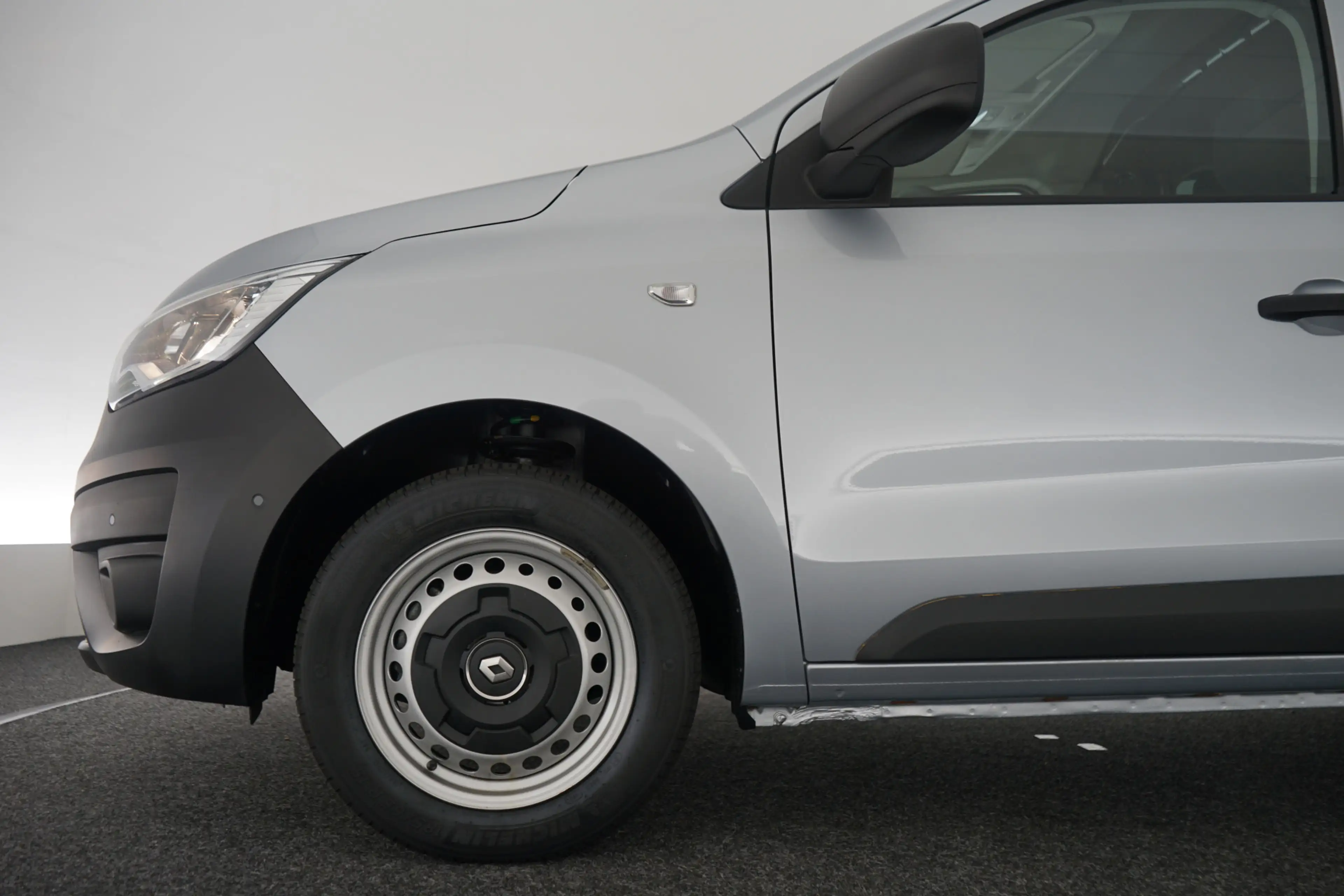 Renault Express 1.5 dCi 75 Comfort — photo 7