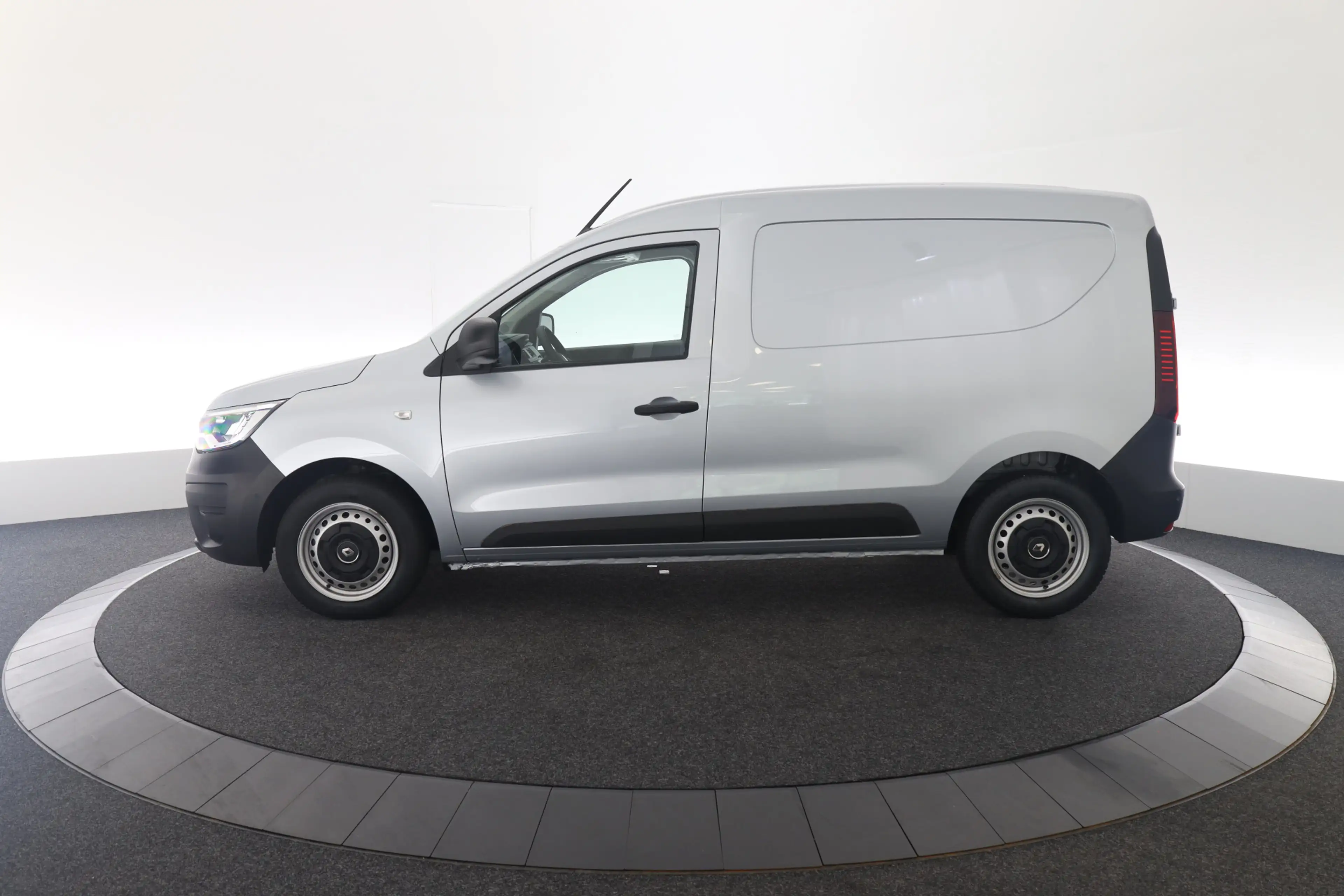 Renault Express 1.5 dCi 75 Comfort — photo 4