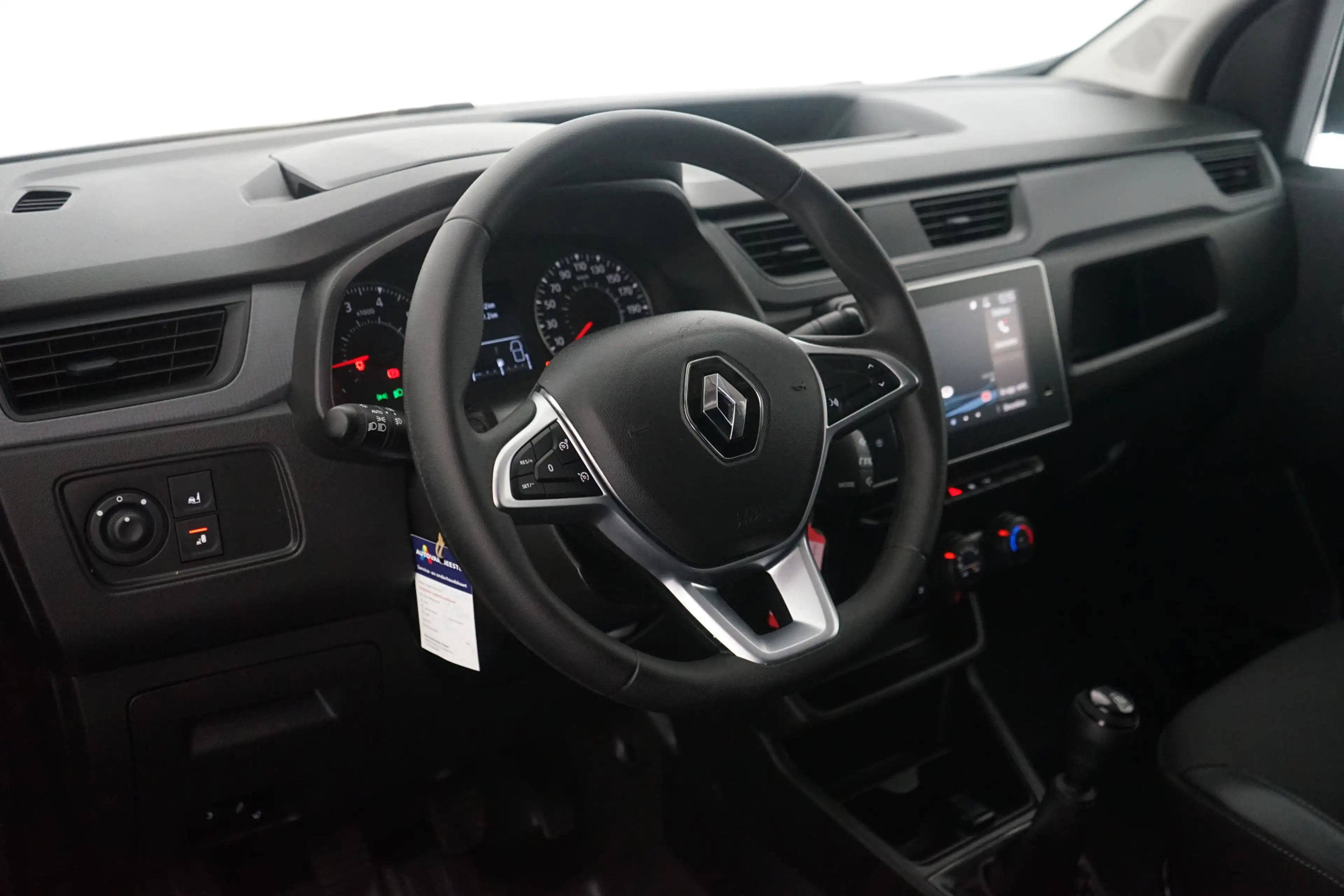 Renault Express 1.5 dCi 75 Comfort — photo 12