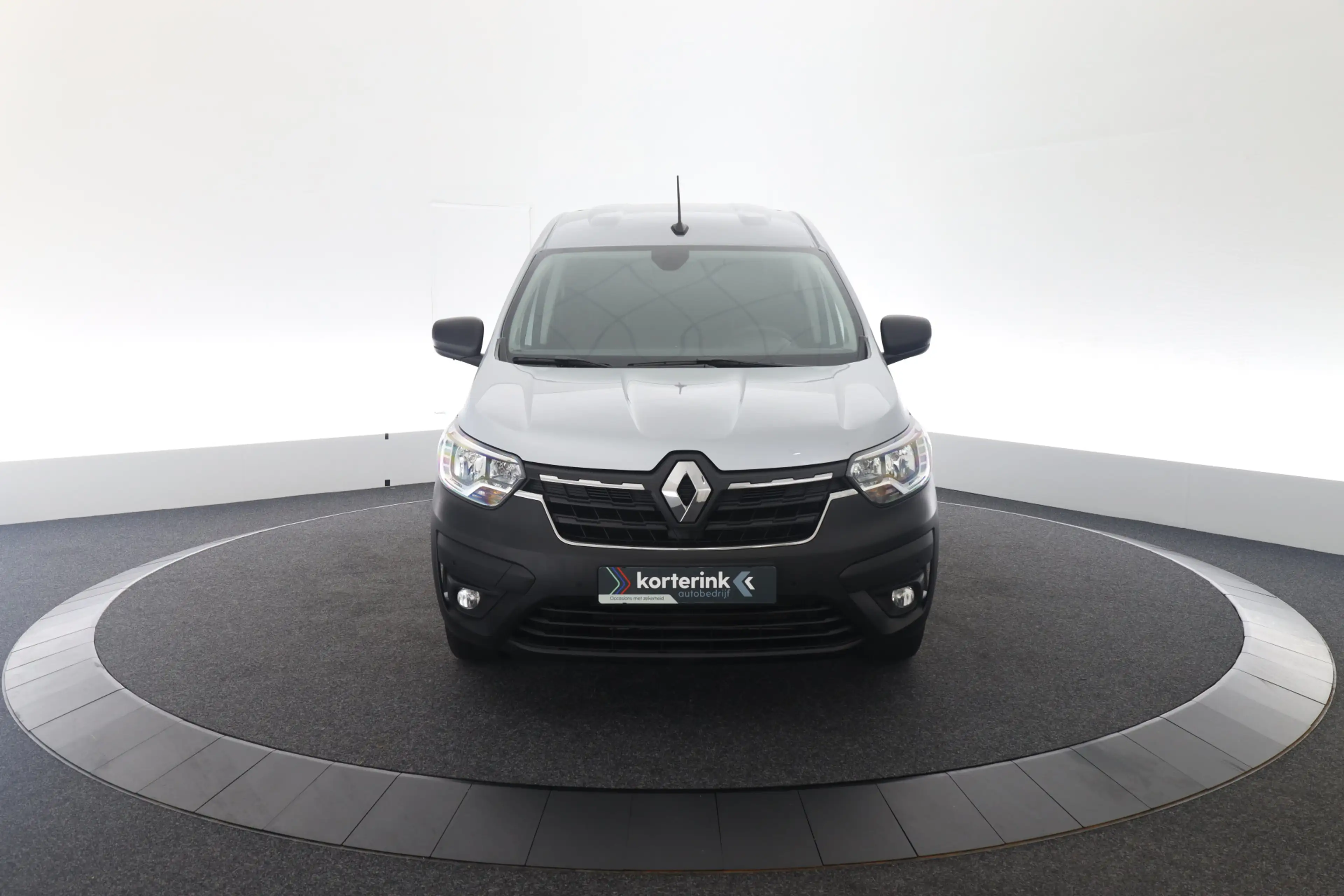 Renault Express 1.5 dCi 75 Comfort — photo 5
