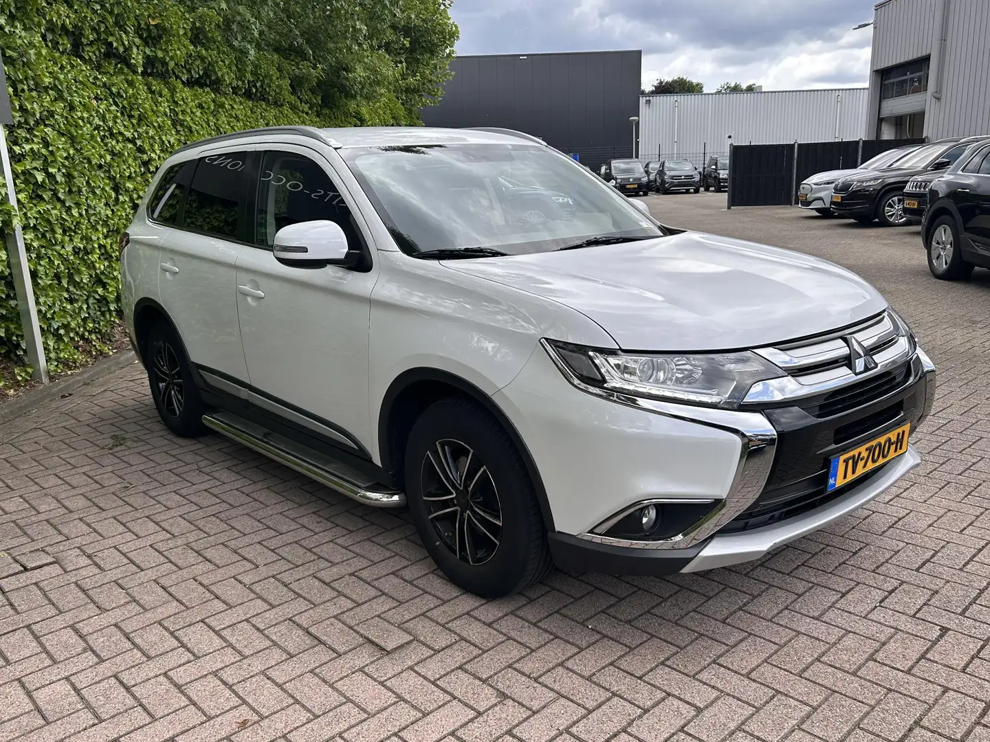 Mitsubishi Outlander 2.0 | ACHTERUITRIJCAMERA | STOELVERWARMING | TREKH Blanco - 2