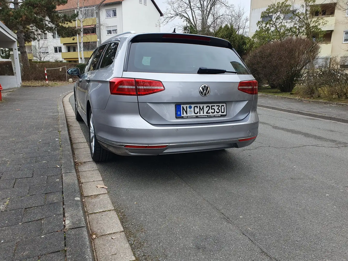 Volkswagen Passat Variant 2.0 TDI SCR Comfortline - 2