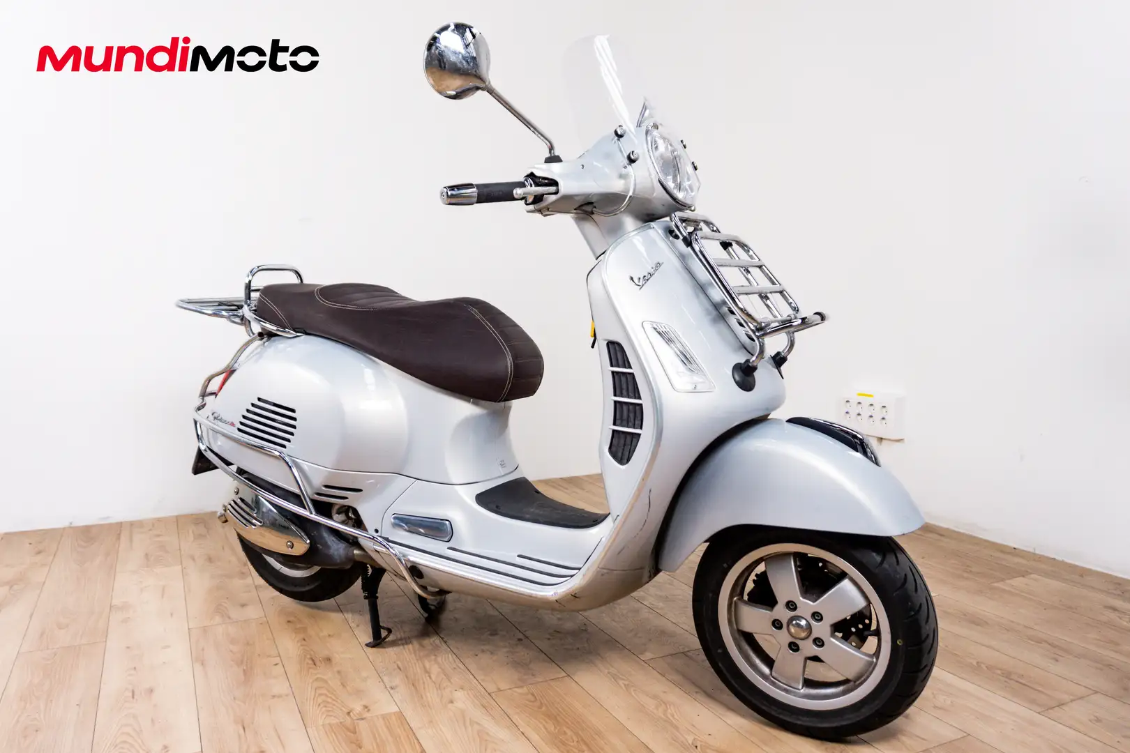 Vespa GTS 300 - 2