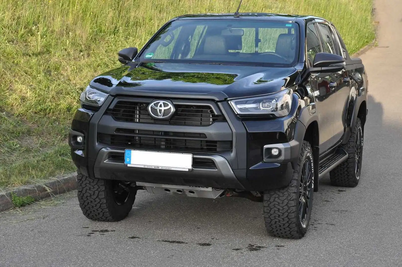 Toyota Hilux 4.0 V6 Double Cab NESTLE OFFROAD Noir - 2