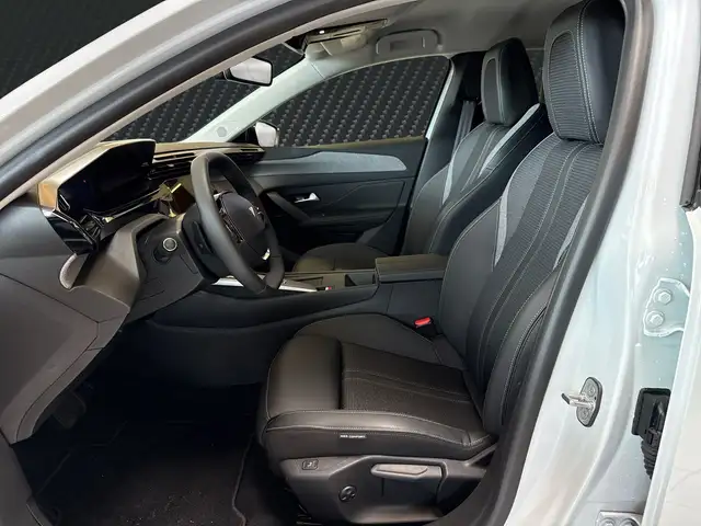 Peugeot 408 view 11