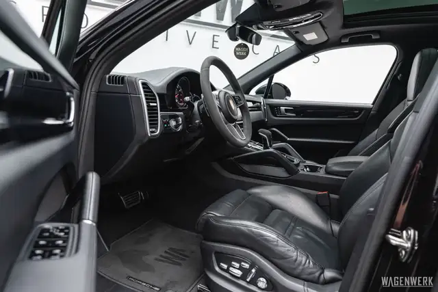 Porsche Cayenne S III Aut. SPORTDESIGN LUFT AHV GLASDACH NIGHTVIS Ansicht 36