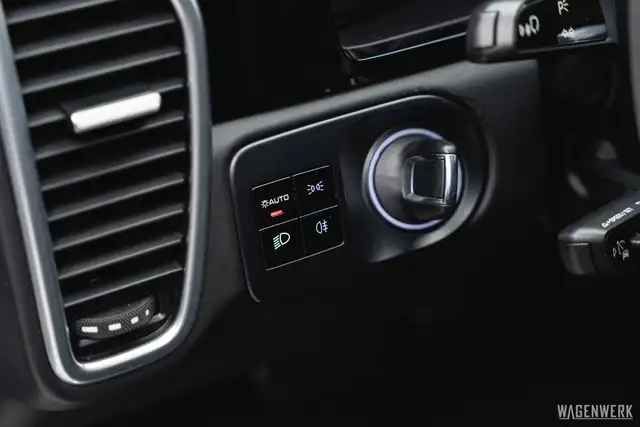 Porsche Cayenne S III Aut. SPORTDESIGN LUFT AHV GLASDACH NIGHTVIS Ansicht 50