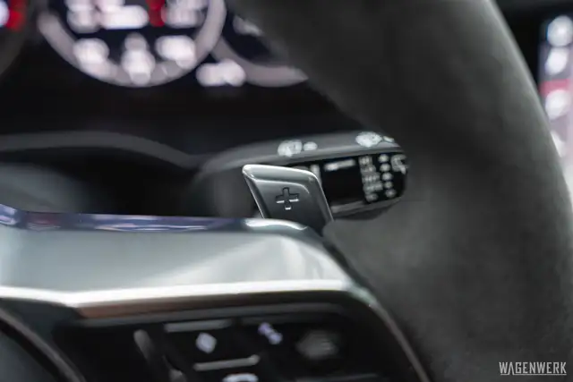 Porsche Cayenne S III Aut. SPORTDESIGN LUFT AHV GLASDACH NIGHTVIS Ansicht 48