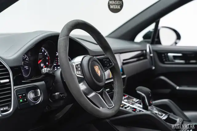 Porsche Cayenne S III Aut. SPORTDESIGN LUFT AHV GLASDACH NIGHTVIS Ansicht 32