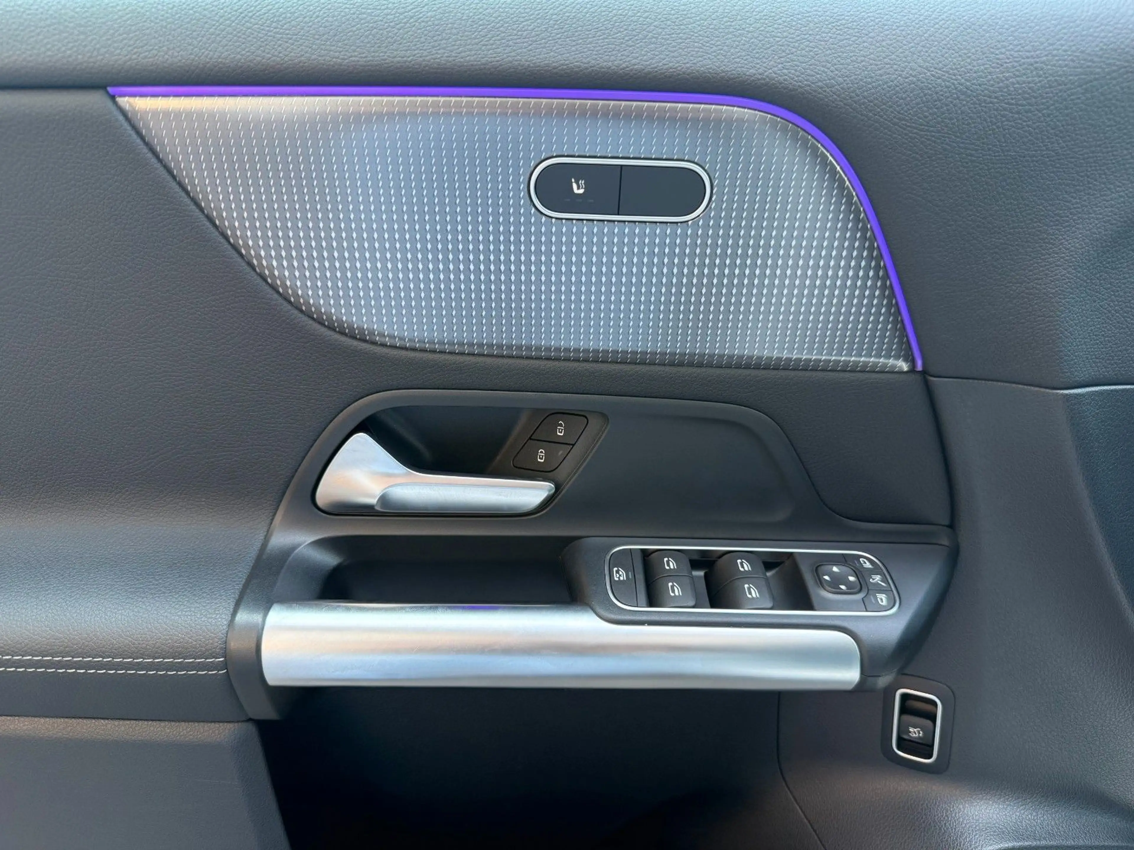 Mercedes-Benz EQA 300 4M Progressive+Ambiente+RFK+19AMG+TotW — photo 12