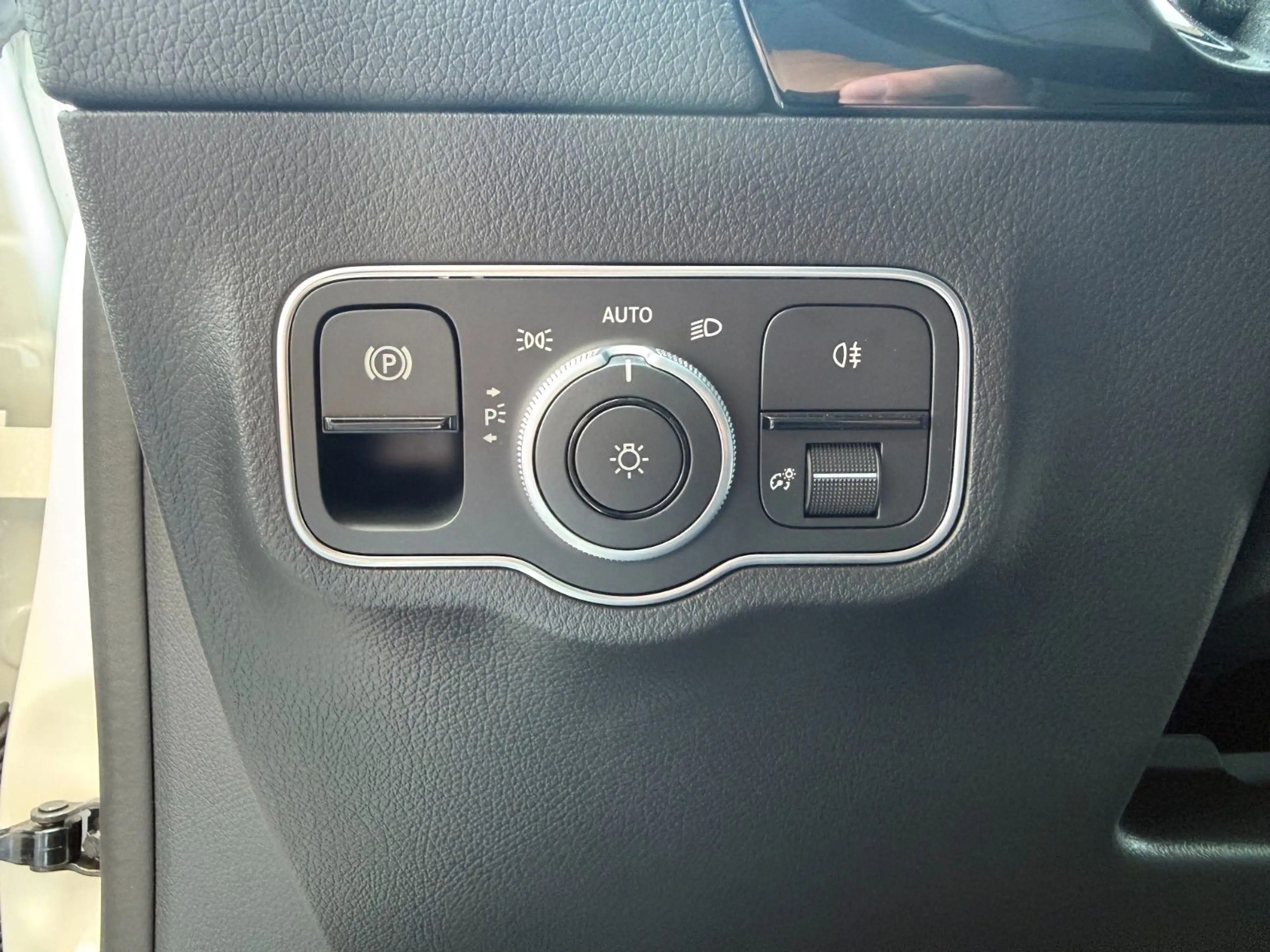 Mercedes-Benz EQA 300 4M Progressive+Ambiente+RFK+19AMG+TotW — photo 13