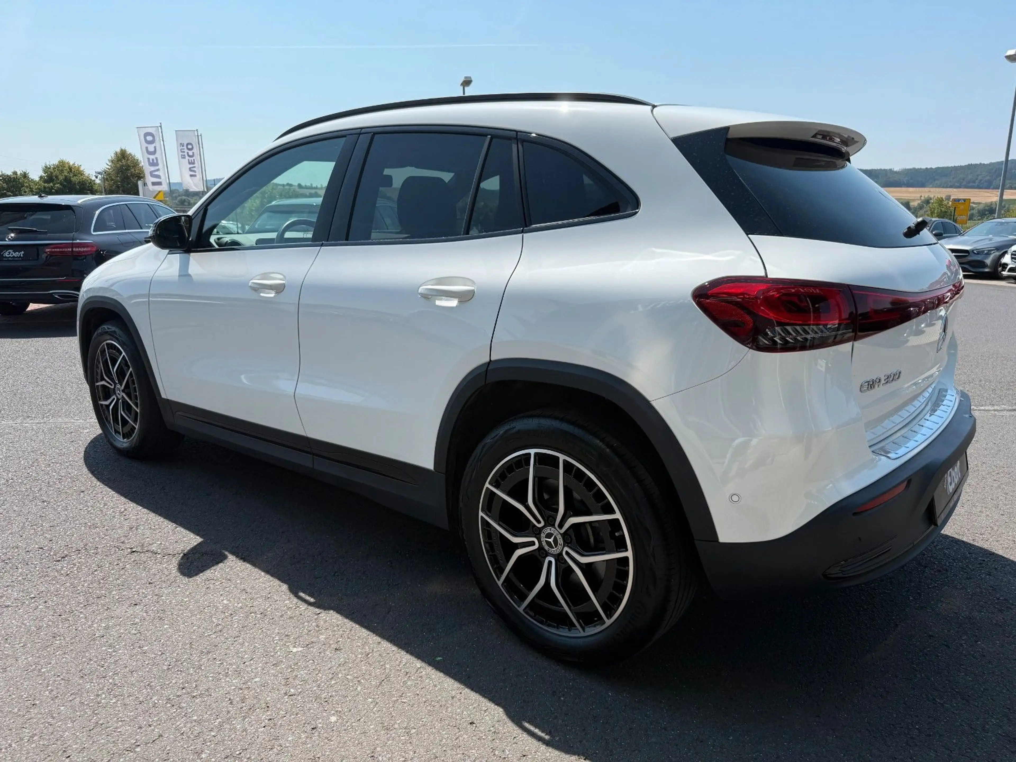 Mercedes-Benz EQA 300 4M Progressive+Ambiente+RFK+19AMG+TotW — photo 3
